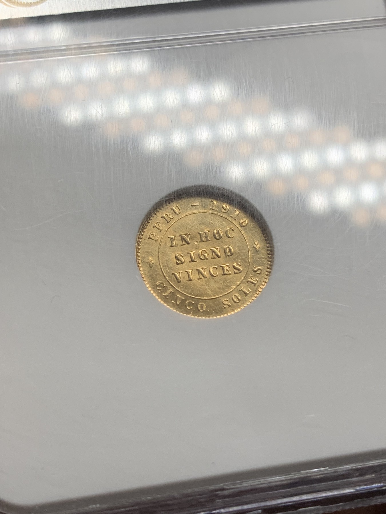 《竞宝斋》第216场-周日，周一 2场 (全场包邮) NGC-MS63 秘鲁 1910年5SOLES金币 少见品种 早期老盒严评