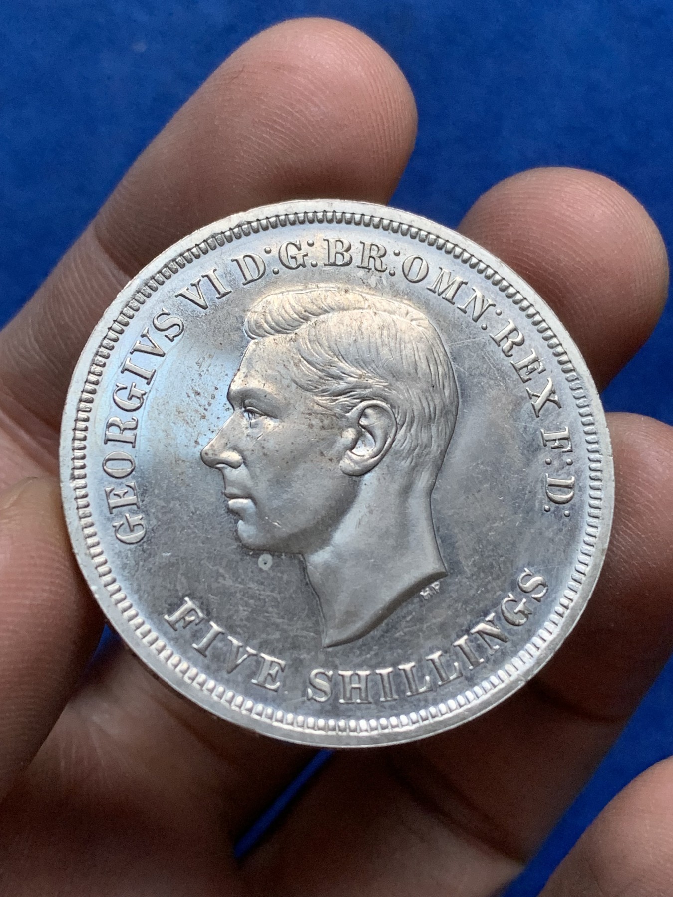 《竞宝斋》第216场-周日，周一 2场 (全场包邮) 英国1951年乔治六世 最后的马剑克朗型纪念币 盒证全
