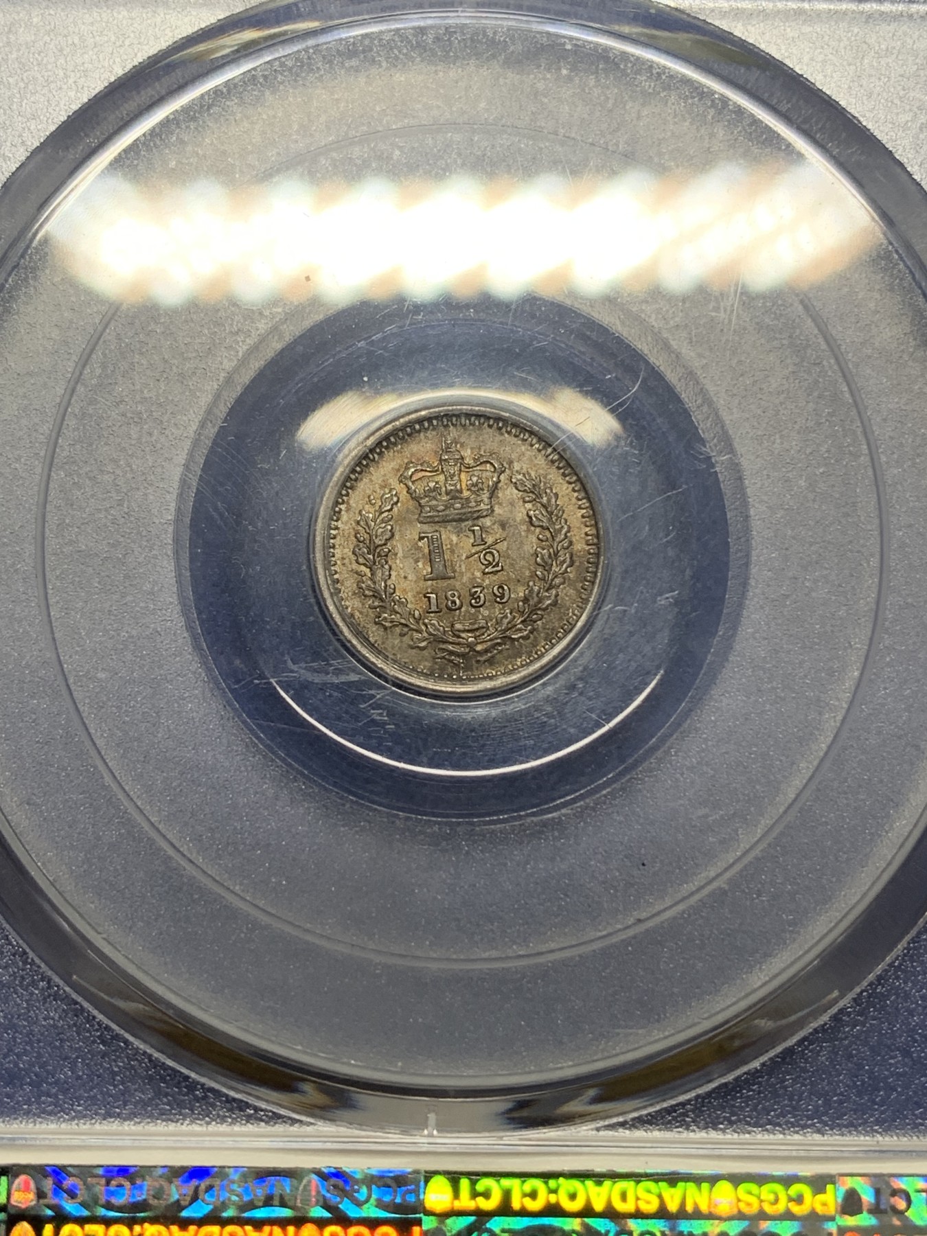 《竞宝斋》第216场-周日，周一 2场 (全场包邮) 亚军分 PCGS-MS64 英国1839年维多利亚1.5便士银币 好彩 少见品种 盒子左上角有磕，不影响币