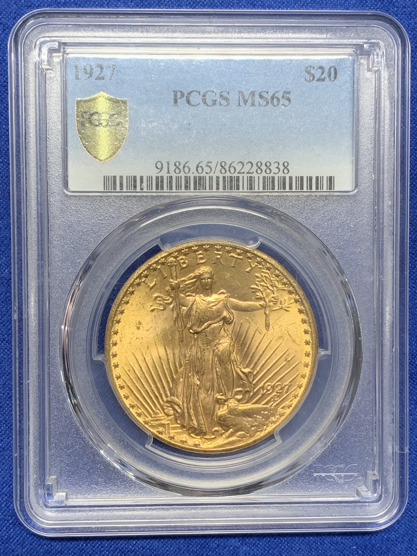 《竞宝斋》第216场-周日，周一 2场 (全场包邮) PCGS-MS65 美国 1927  20美元 双鹰 大金币 65高分+经典设计 33.43克 超大规格 一枚毕业的品种