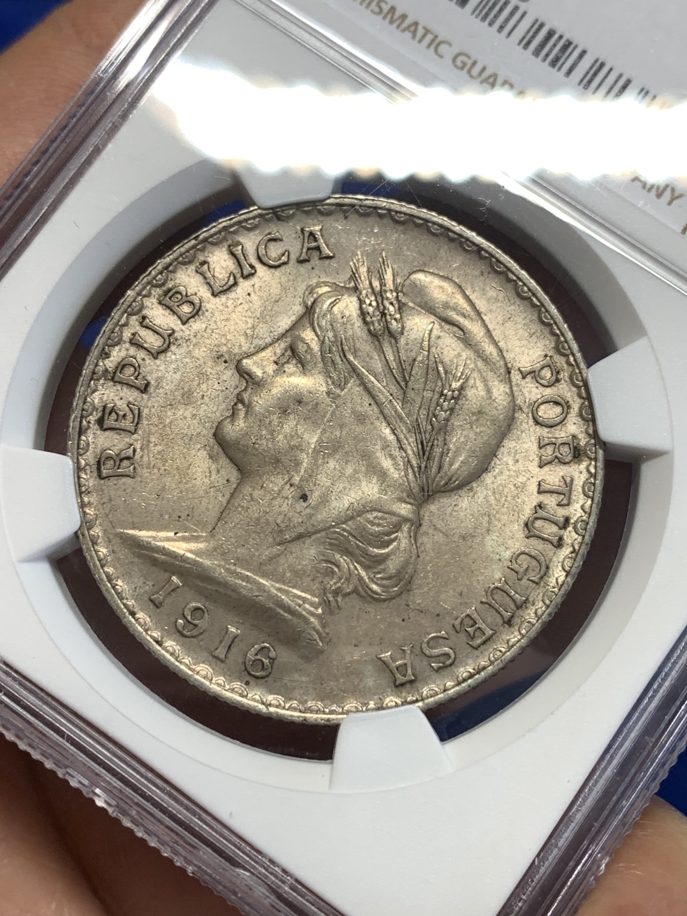《竞宝斋》第216场-周日，周一 2场 (全场包邮) NGC-MS62 葡萄牙1916年女神头像1埃斯库多大银币