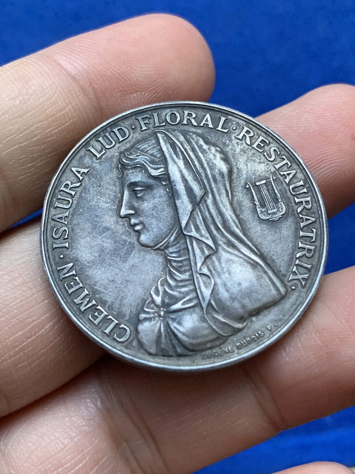 《竞宝斋》八角与章专场 第217场-周日，周一 2场 (全场包邮) 法国图卢兹花卉银质jeton，23.38g，35.7mm，丰饶角2银标，边有磕