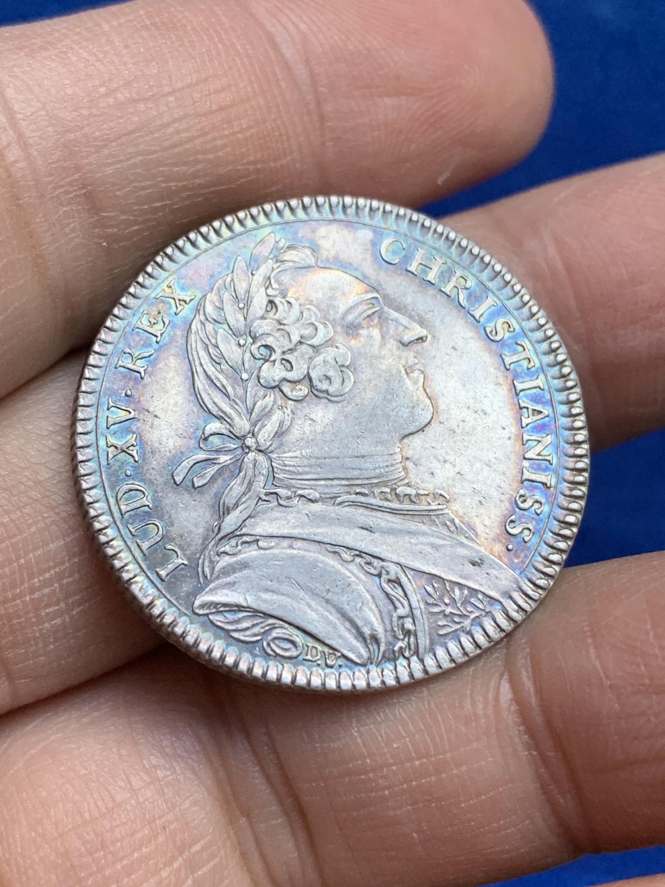 《竞宝斋》八角与章专场 第217场-周日，周一 2场 (全场包邮) 法国路易十五时期波尔多城市市政府颁发的城市奖银质jeton，9.65g，30.3mm