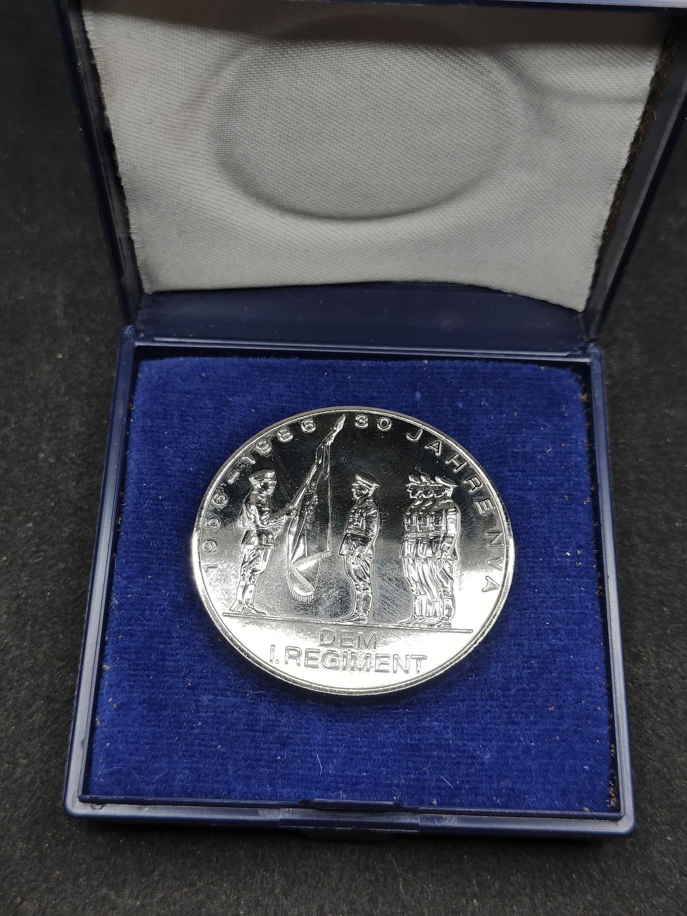 全场0元起拍 第110期 咸鱼国勋章拍卖专场 11月19日（周三）下午6：00开始 东德人民军 建军30周年纪念章