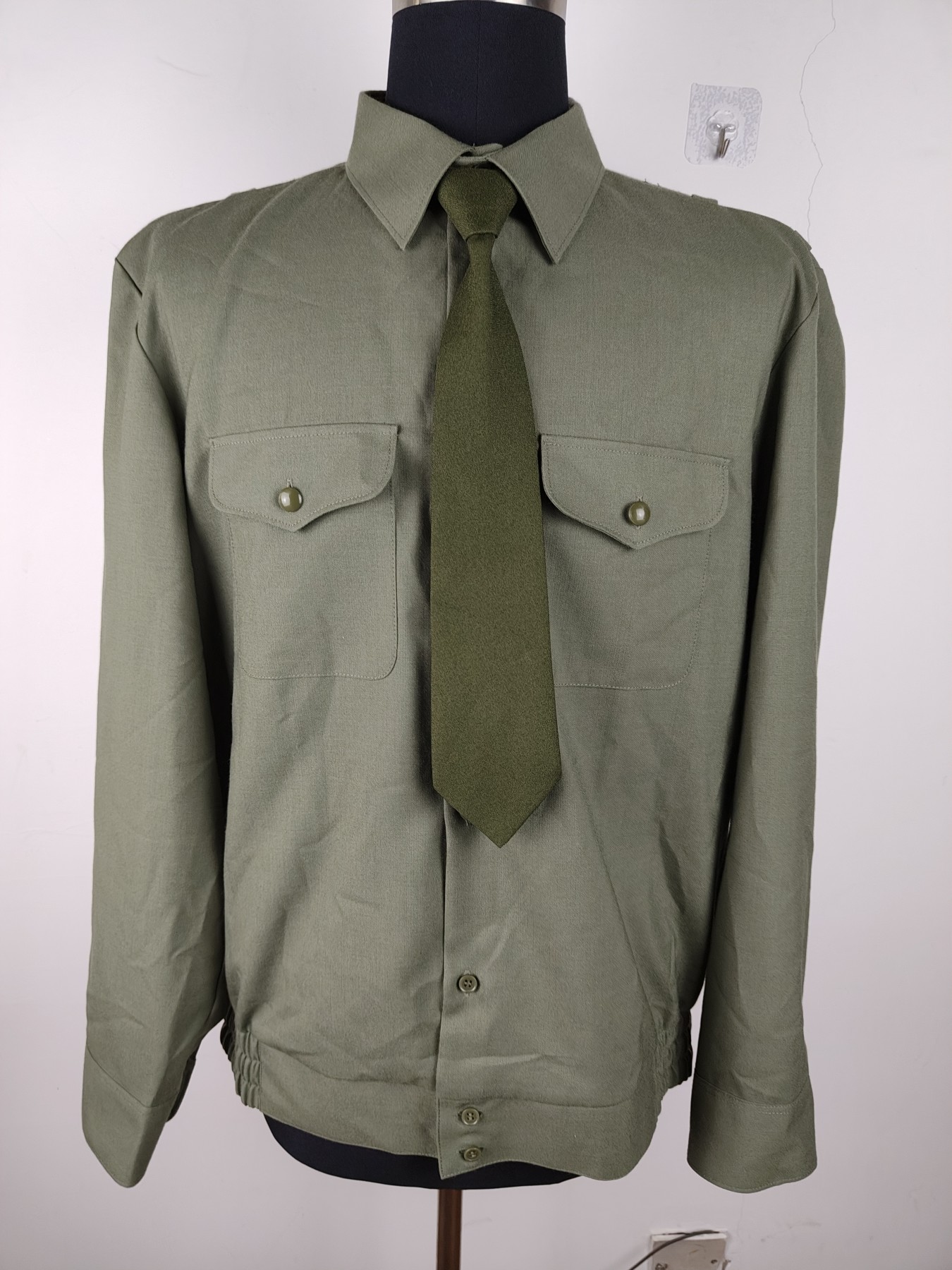 全场0元起拍 第110期 咸鱼国勋章拍卖专场 11月19日（周三）下午6：00开始 白俄罗斯现役陆军中尉191炮兵营一套 50-4 头围57