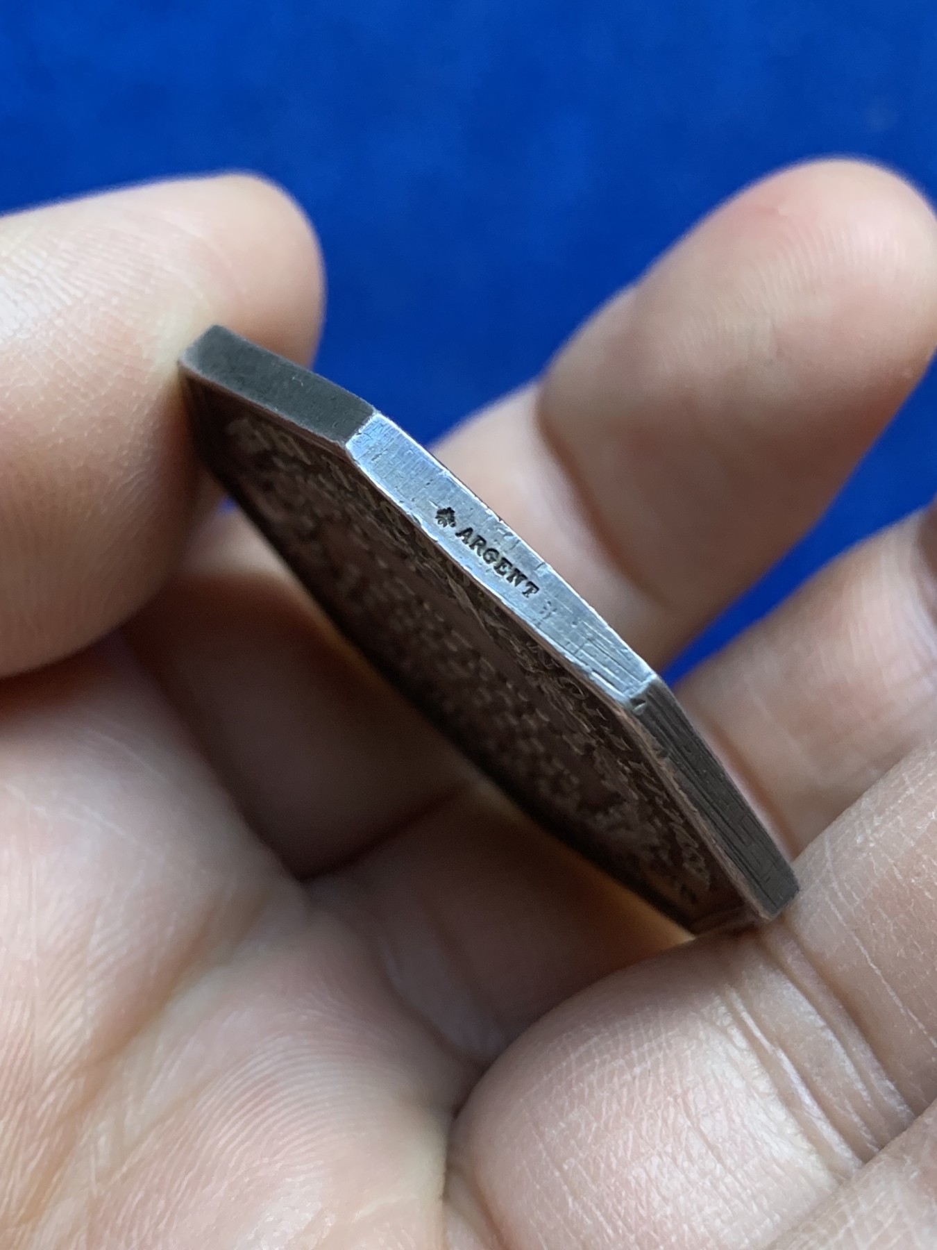 《竞宝斋》八角与章专场 第217场-周日，周一 2场 (全场包邮) 法国八角银质代币，塞纳河火灾互助保险公司，21.88g，36.5mm，蜜蜂边铭（1860-1879年）