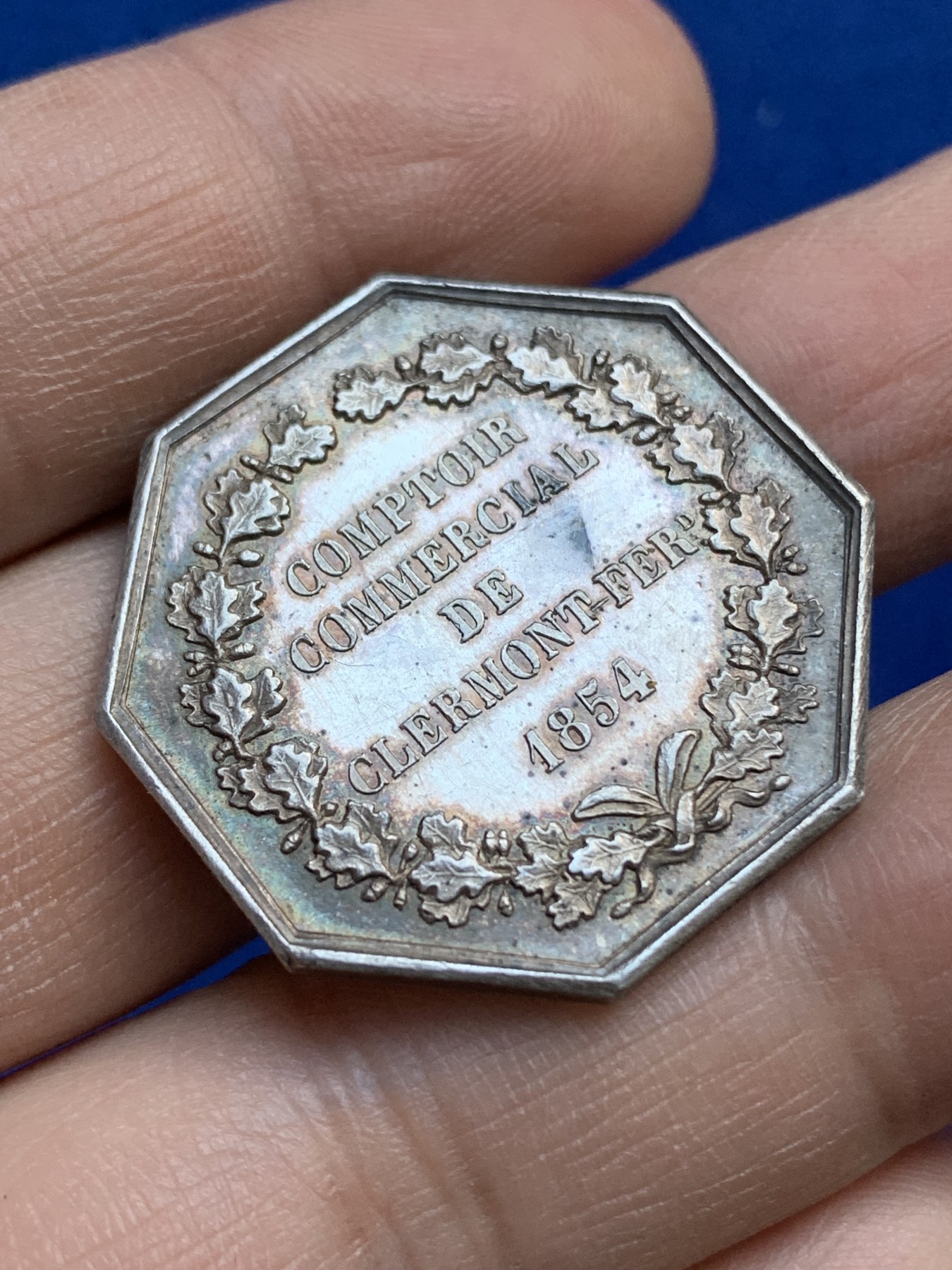 《竞宝斋》八角与章专场 第217场-周日，周一 2场 (全场包邮) 法国八角银章，克雷蒙商会，12.23g，30.6mm，手指边铭