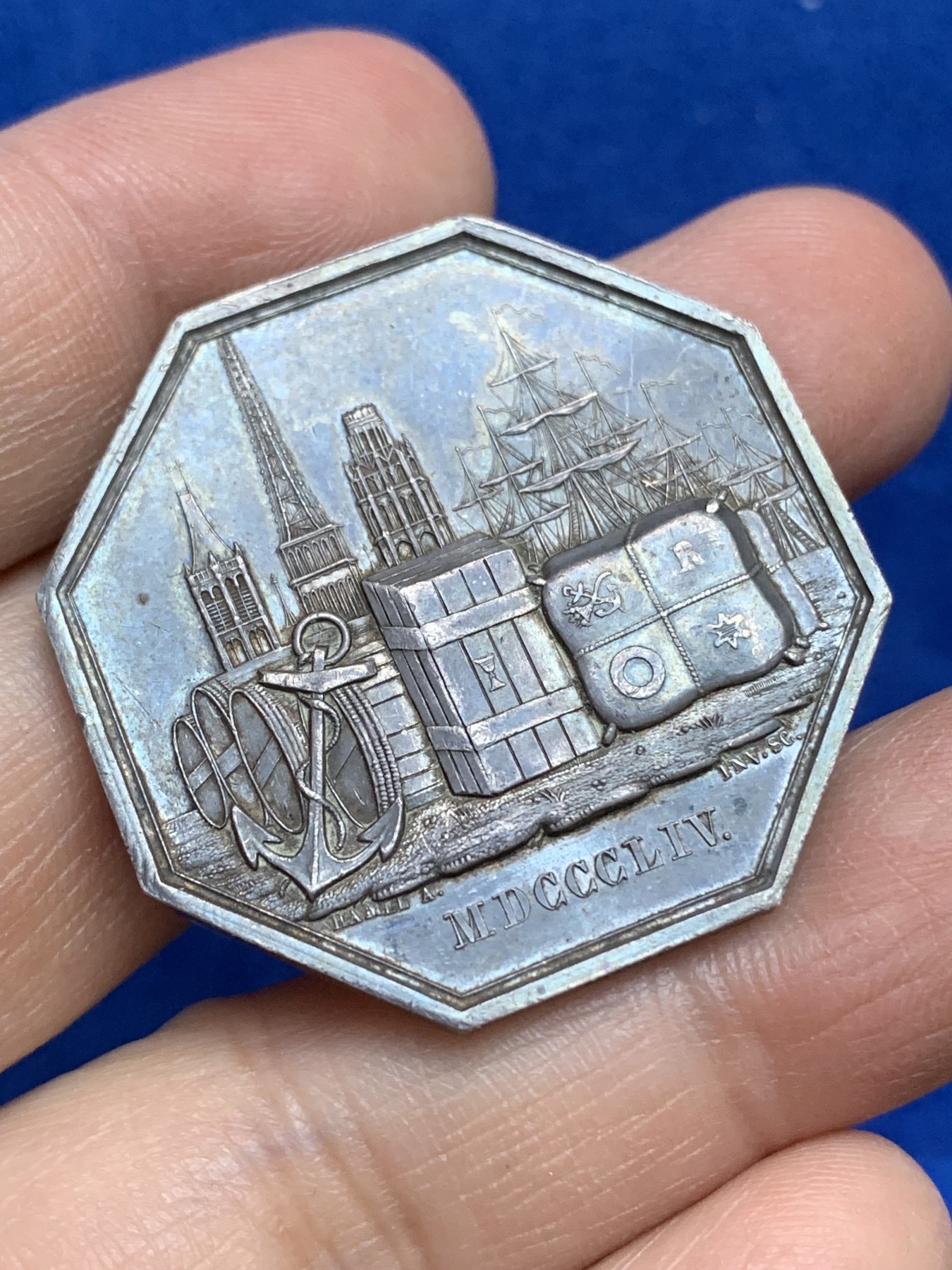 《竞宝斋》八角与章专场 第217场-周日，周一 2场 (全场包邮) 法国八角银章，鲁昂省级折扣银行，19.66g，36.1mm，蜜蜂边铭