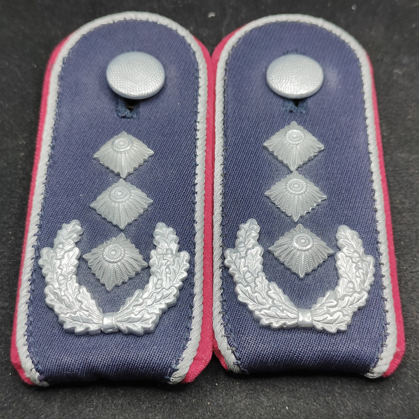 全场0元起拍 第110期 咸鱼国勋章拍卖专场 11月19日（周三）下午6：00开始 西德空军上校肩章