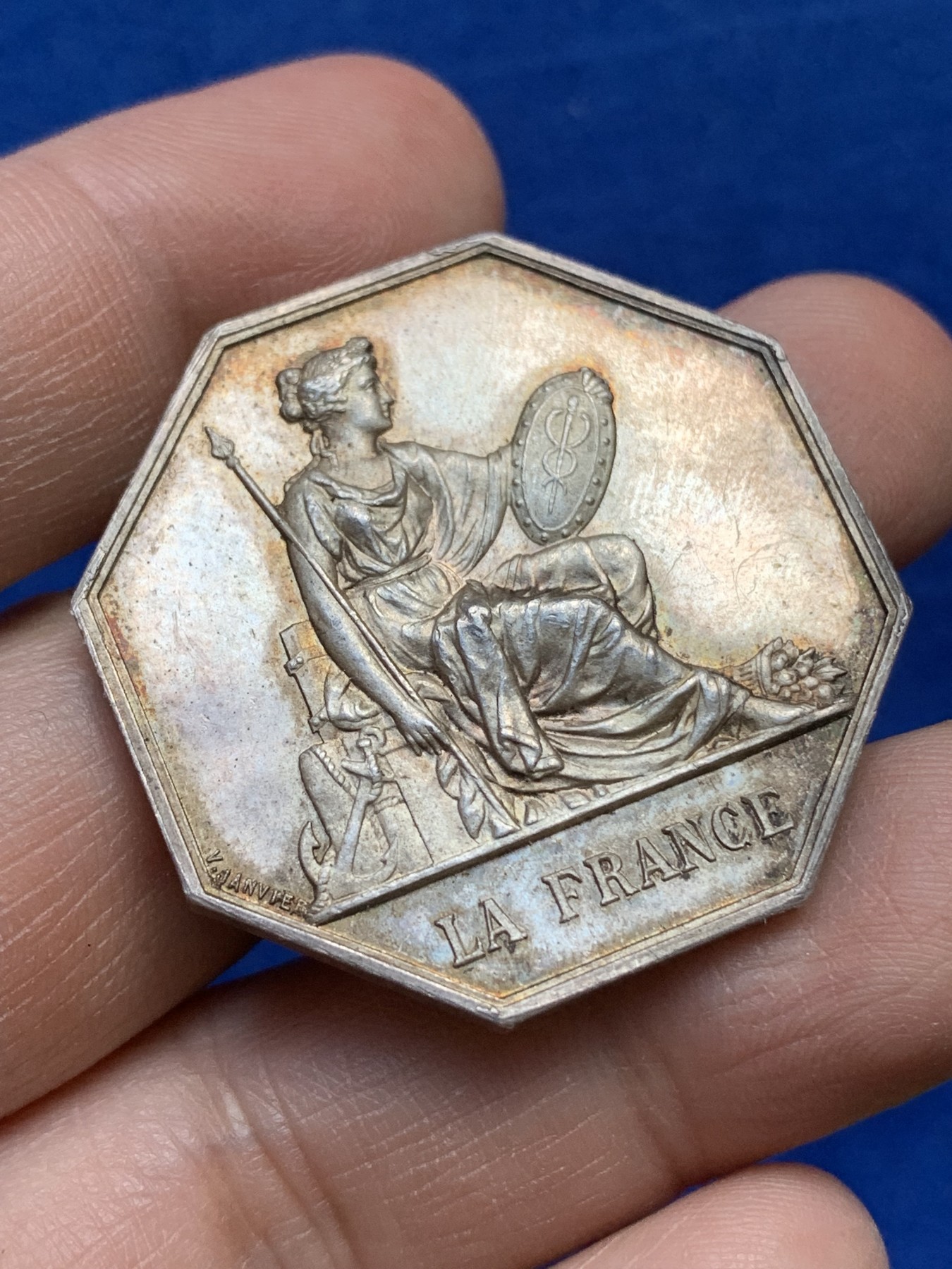 《竞宝斋》八角与章专场 第217场-周日，周一 2场 (全场包邮) 法国八角银质代币，法国人寿保险，19.53g，36.4mm，丰饶角边铭