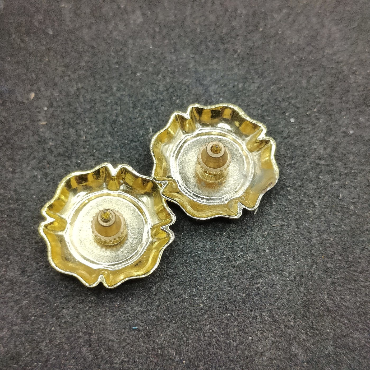 全场0元起拍 第110期 咸鱼国勋章拍卖专场 11月19日（周三）下午6：00开始 蒙古领花一对