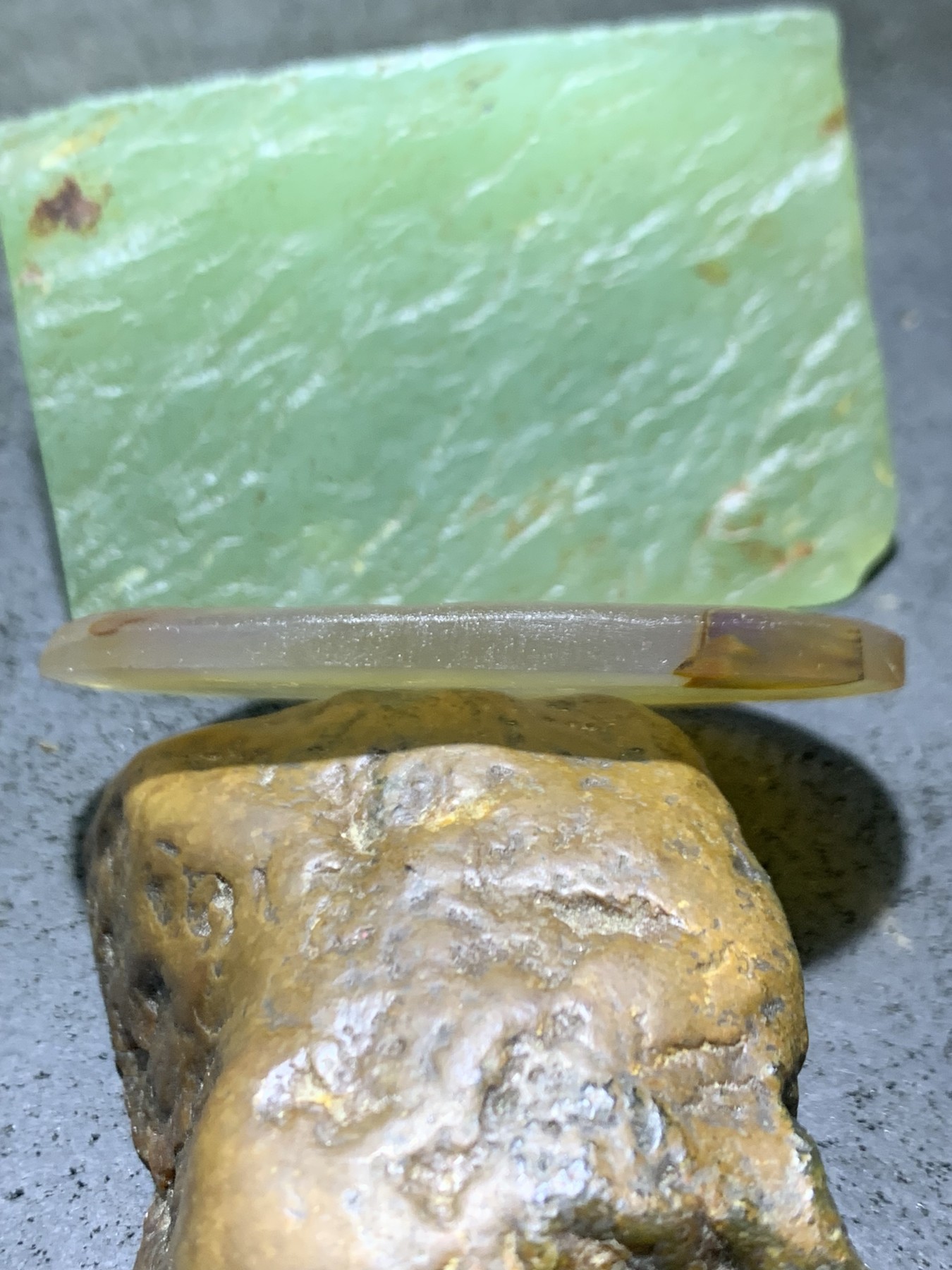 精美天然亚光高玉化巴西玛瑙手工俏色巧雕宝宝佛吊坠一个，