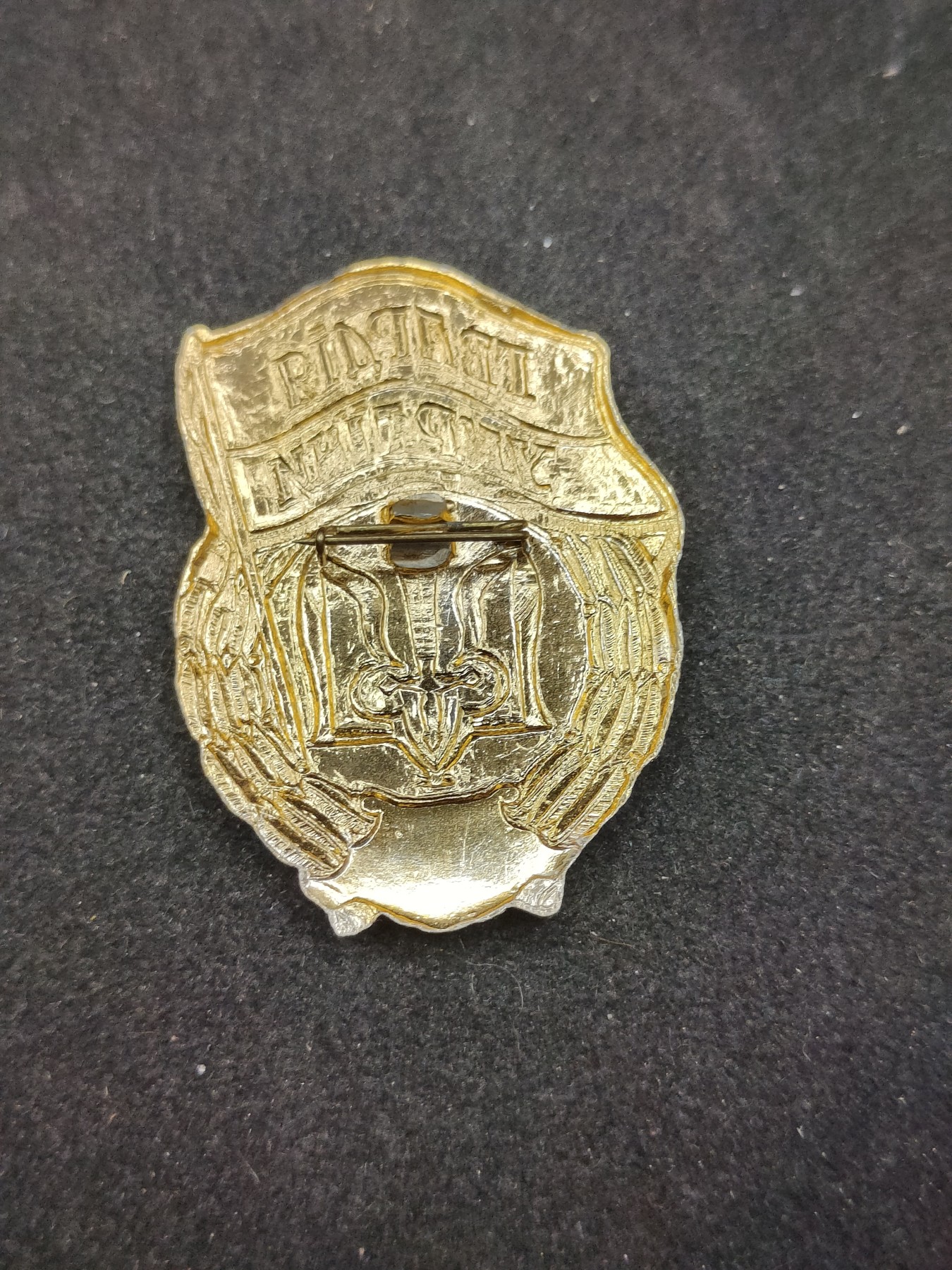 全场0元起拍 第110期 咸鱼国勋章拍卖专场 11月19日（周三）下午6：00开始 乌克兰 早期苏联模式 近卫军证章