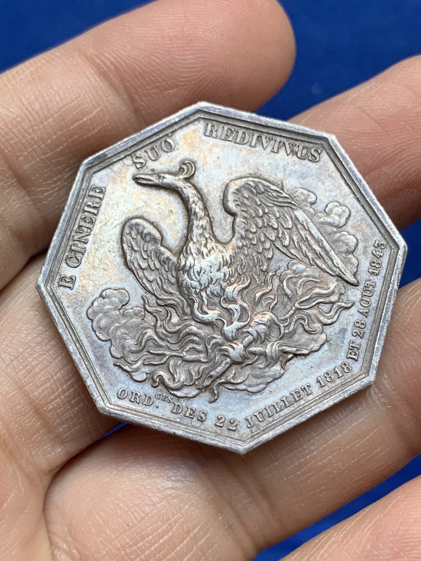 《竞宝斋》八角与章专场 第217场-周日，周一 2场 (全场包邮) 法国八角银章，塞纳河火灾共同基金，22.96g，36.3mm，蜜蜂边铭