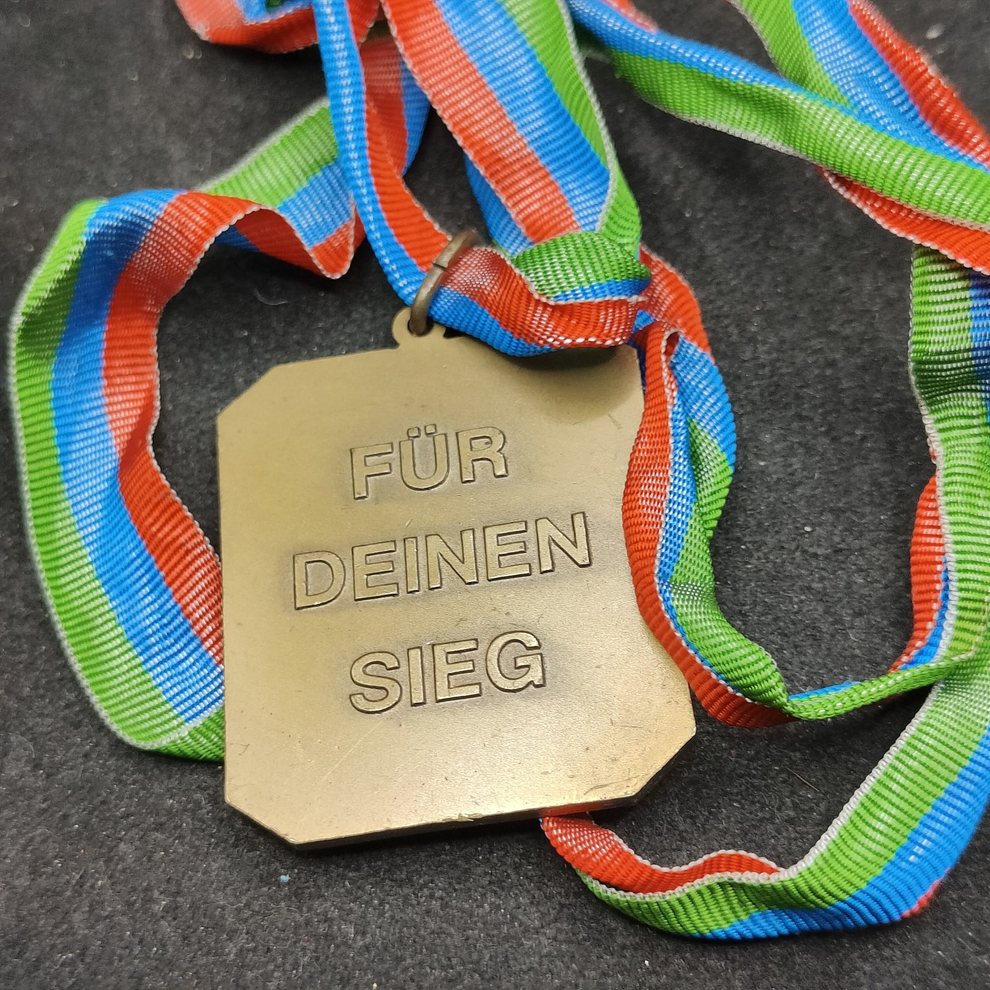 全场0元起拍 第110期 咸鱼国勋章拍卖专场 11月19日（周三）下午6：00开始 西德纪念章