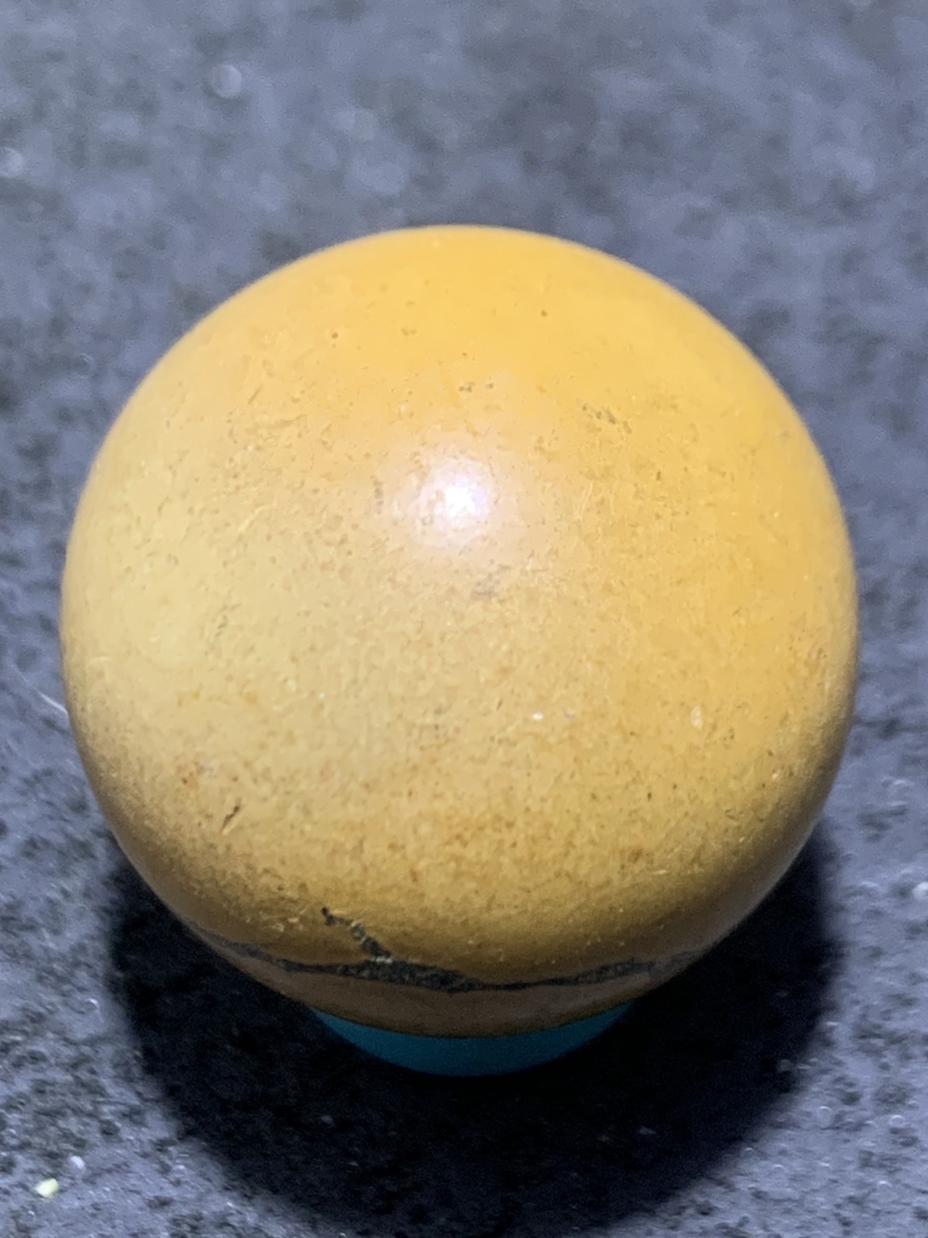 十堰原矿三无土豪金松石圆珠一颗，