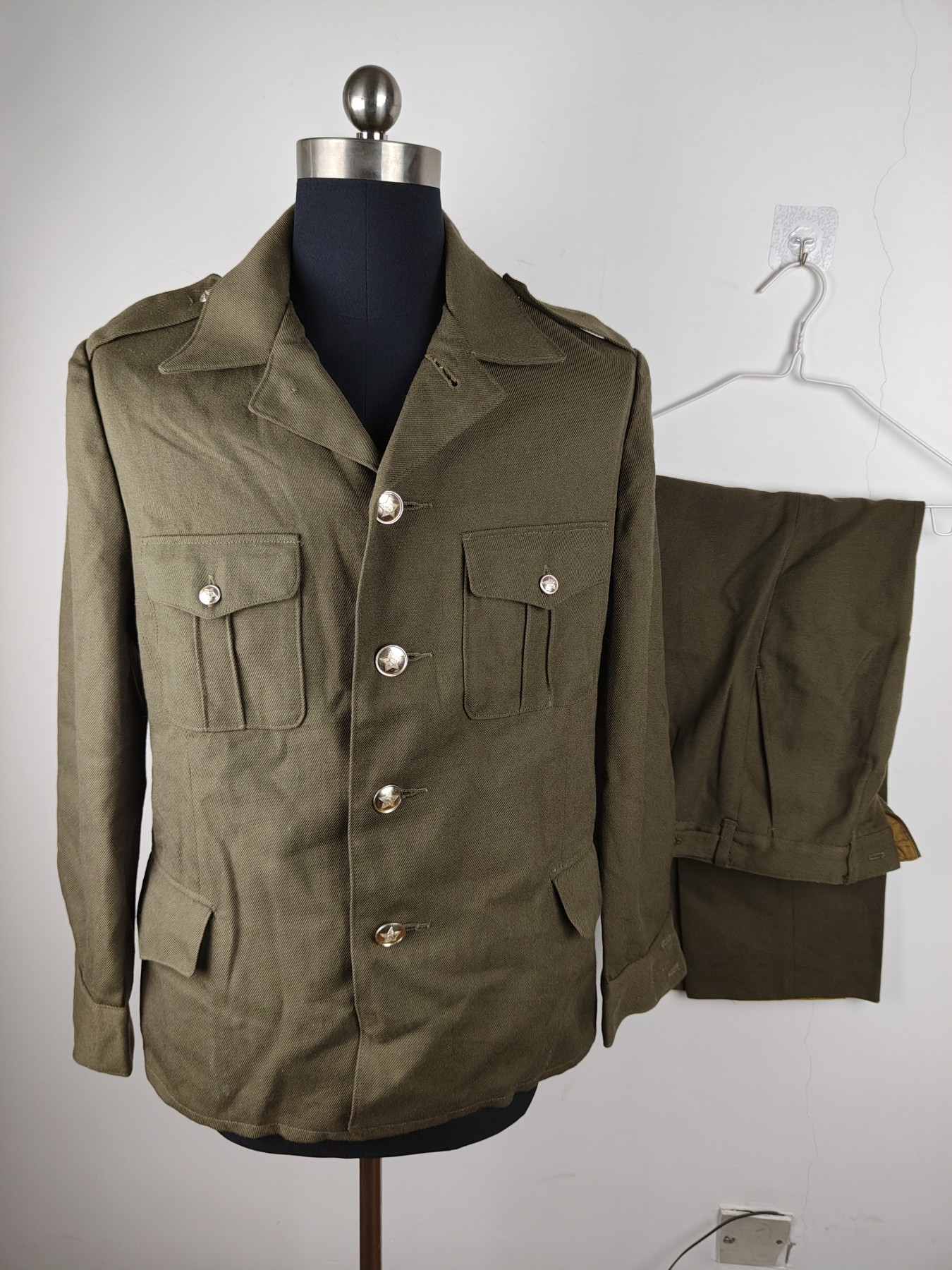 全场0元起拍 第110期 咸鱼国勋章拍卖专场 11月19日（周三）下午6：00开始 苏联91实验条例46-2码