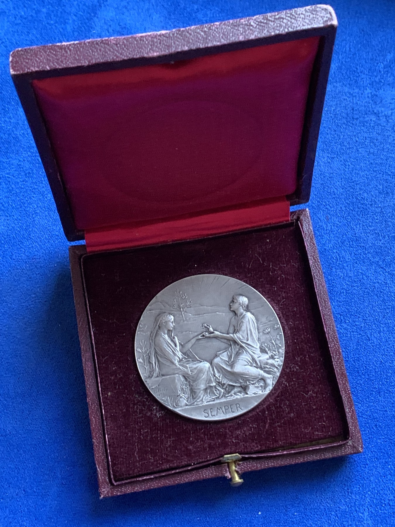 《竞宝斋》八角与章专场 第217场-周日，周一 2场 (全场包邮) 法国1903年名家罗蒂结婚纪念银章，永恒的爱，31.86g，41.5mm，丰饶角边铭