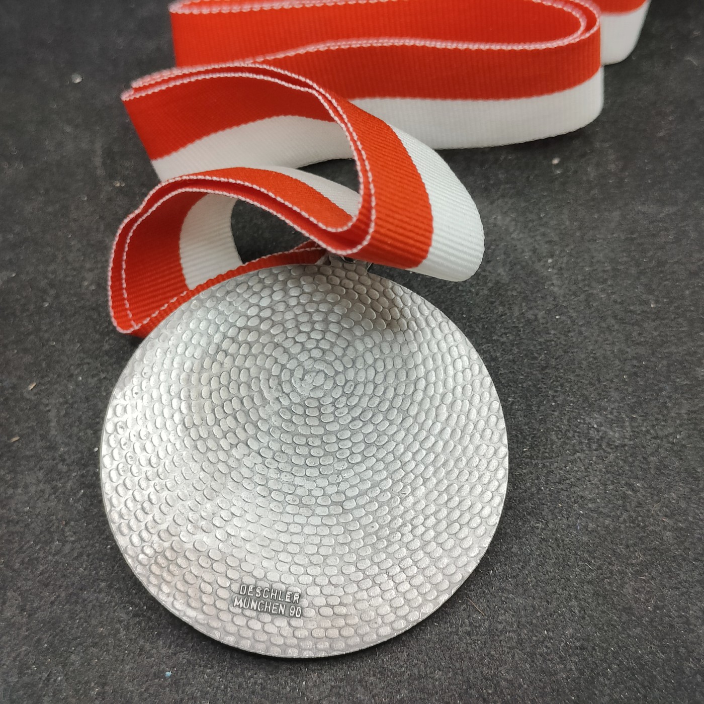 全场0元起拍 第110期 咸鱼国勋章拍卖专场 11月19日（周三）下午6：00开始 西德纪念章