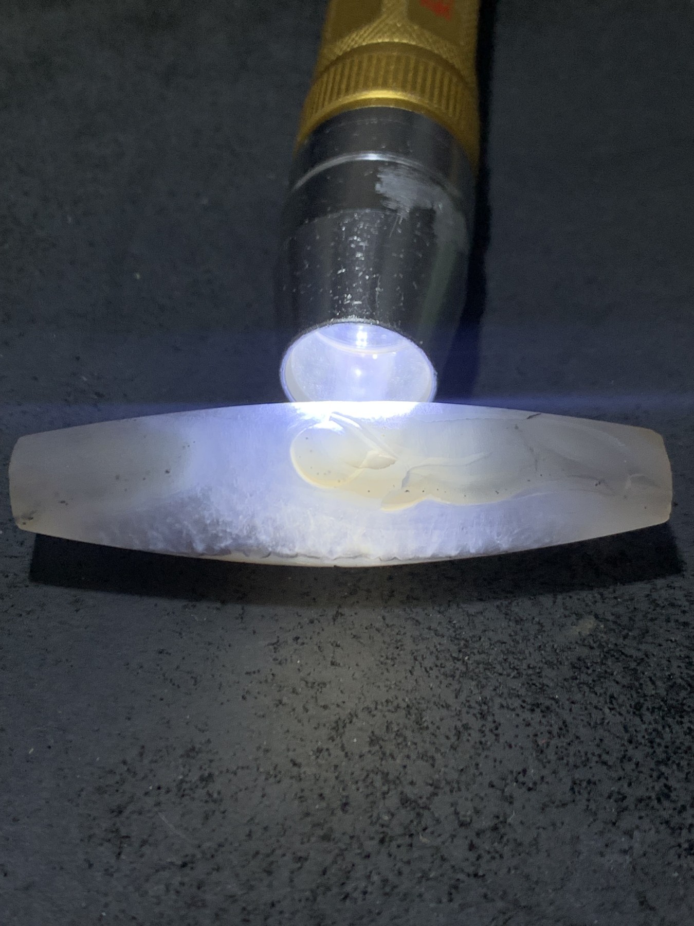 精美亚光高玉化冰飘巴西玛瑙手工俏色巧雕一叶成佛吊坠（把件）一个