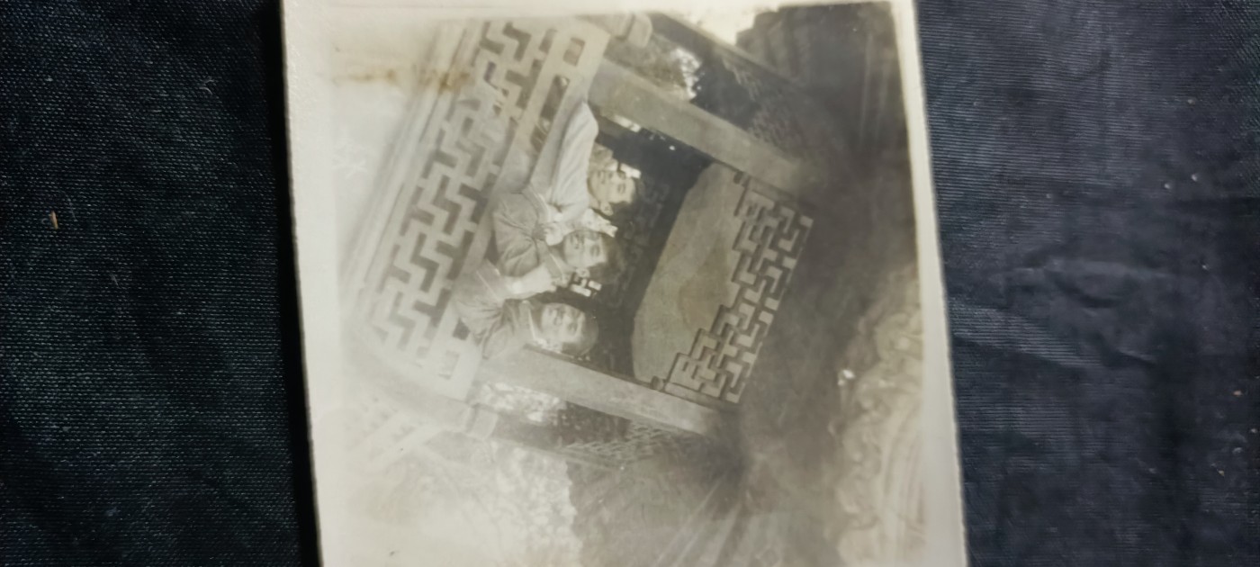 杂项拍卖，全部0起，可以寄存！ 老照片一堆，wegame前后