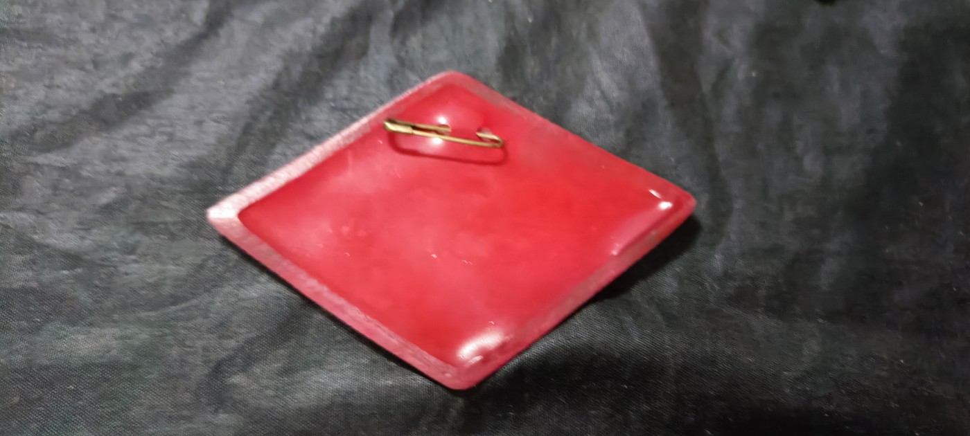 杂项拍卖，全部0起，可以寄存！ 六十年代hwb胸牌，通用