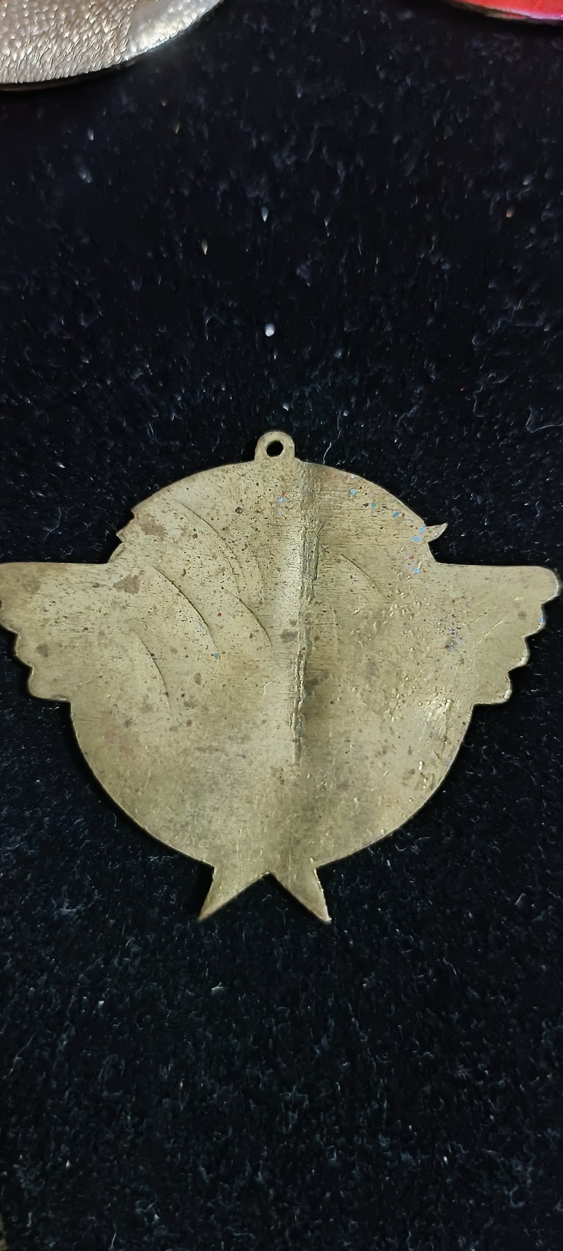 杂项拍卖，满百包邮，可以寄存！ 1948解放东北纪念章，包邮