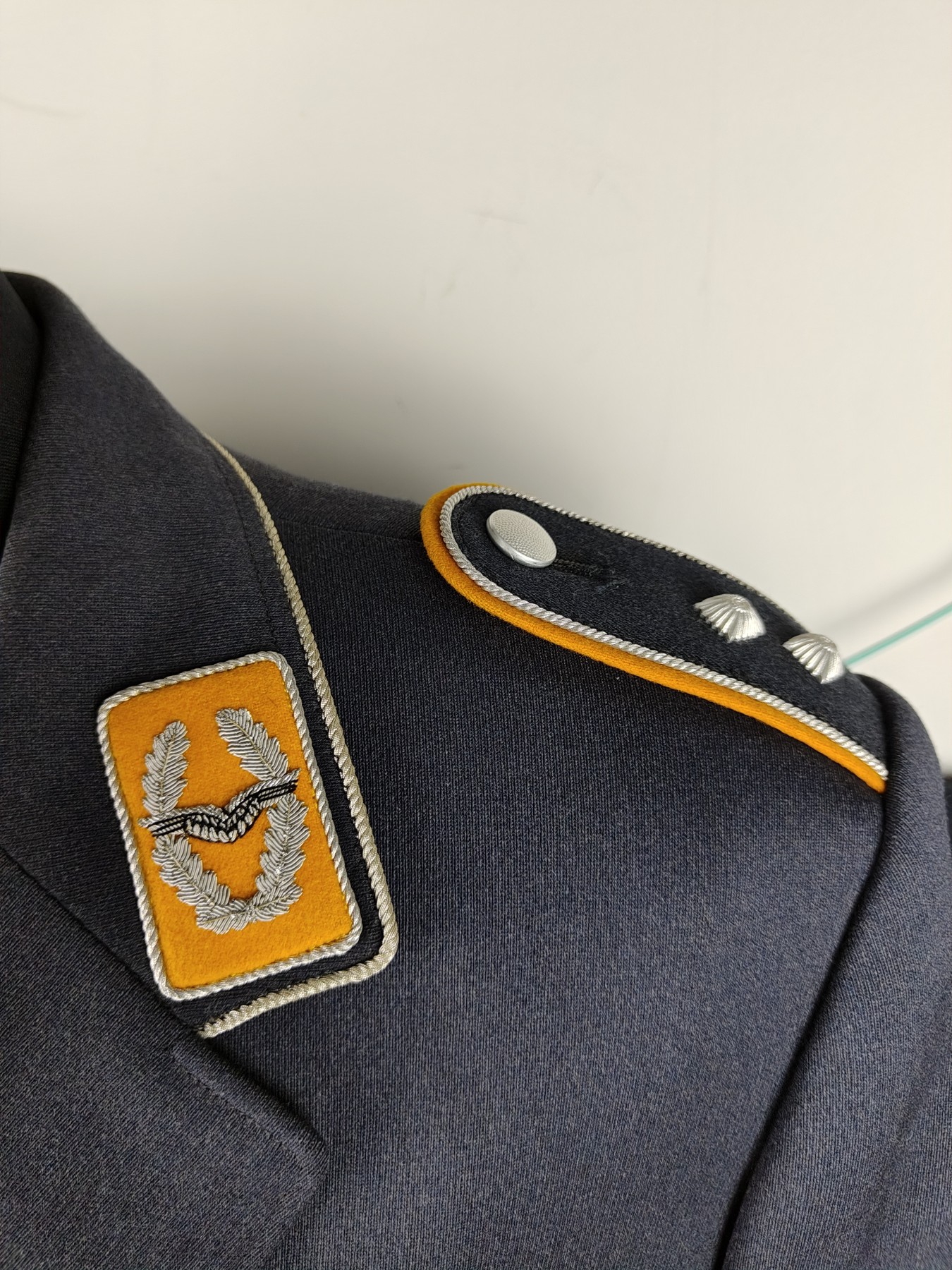 全场0元起拍 第111期 咸鱼国勋章拍卖专场 11月26日（周日）下午6：00开始 西德 BW 空军军官常服一套 胸围110 肩宽48 衣长76 袖长60 腰围96 裤长107