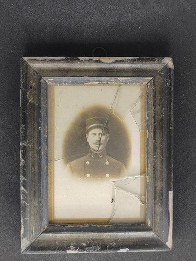 圣佩特罗拍卖行（第六期） - 法国一战士兵相框