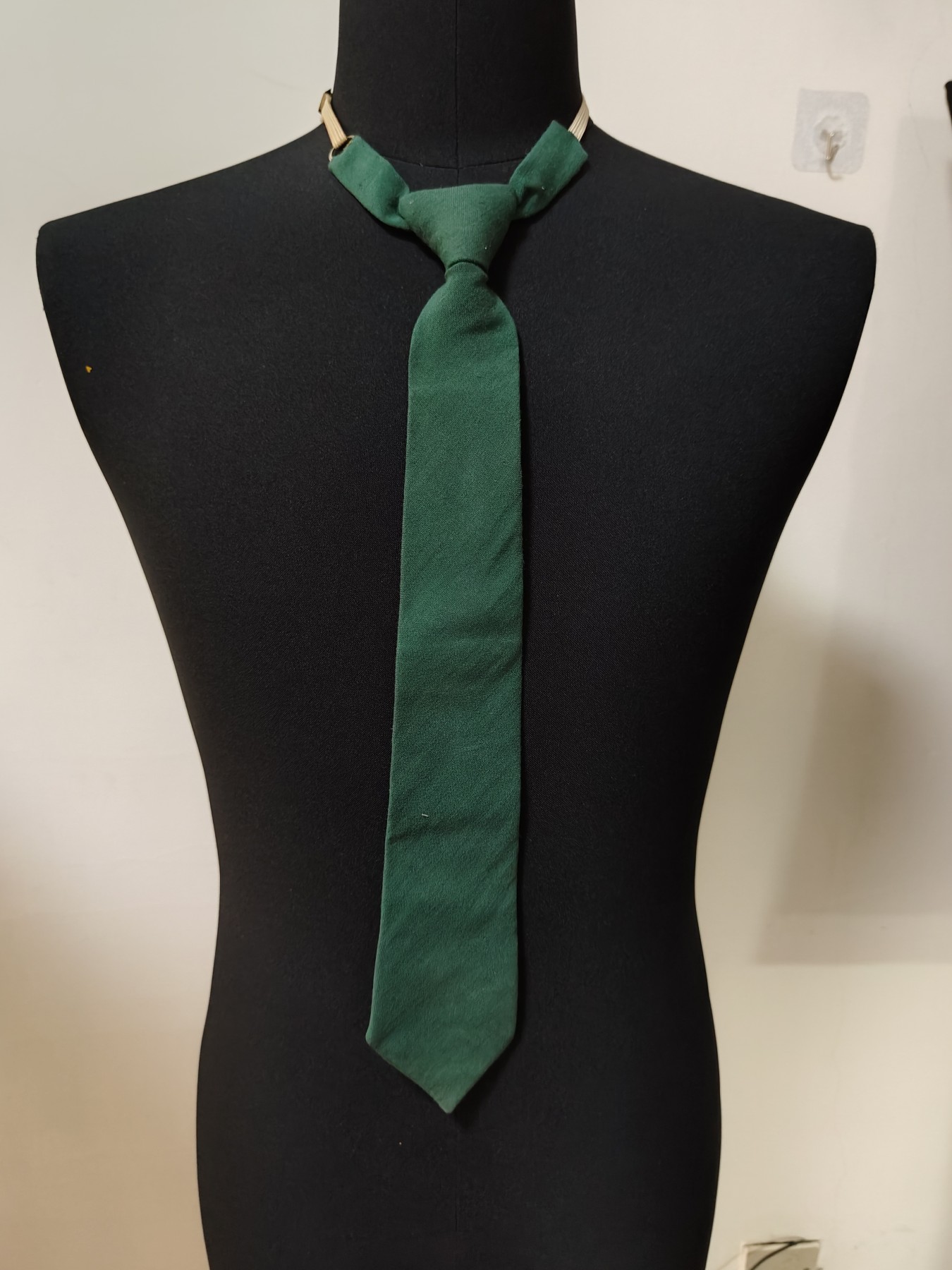 全场0元起拍 第111期 咸鱼国勋章拍卖专场 11月26日（周日）下午6：00开始 东德警察领带