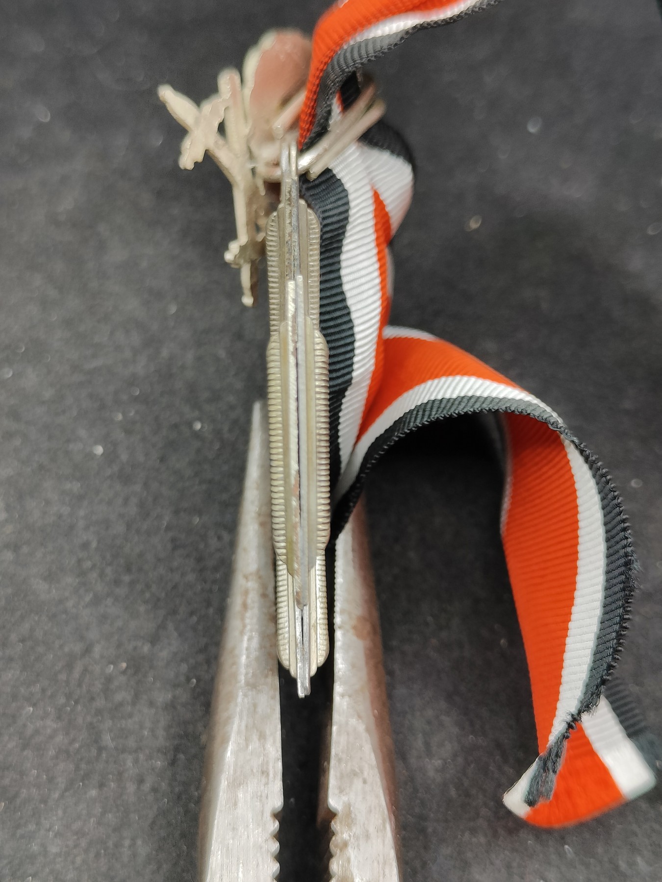 全场0元起拍 第111期 咸鱼国勋章拍卖专场 11月26日（周日）下午6：00开始 稀少 西德 57版 RK 三层铁芯结构 橡叶双剑饰骑士铁十字勋章