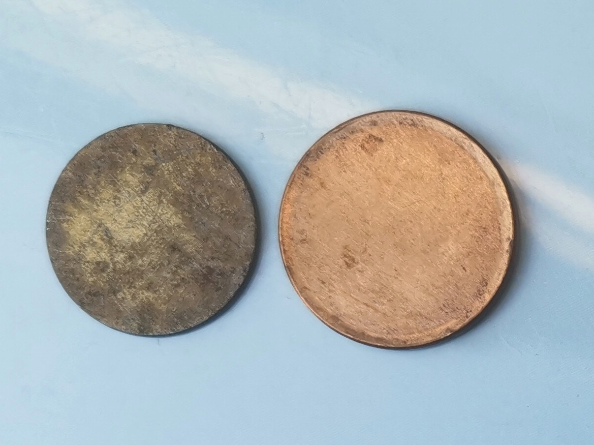 【易洋钱喜】第18场 外国硬币专场 满百包邮 无文铜币胚2枚