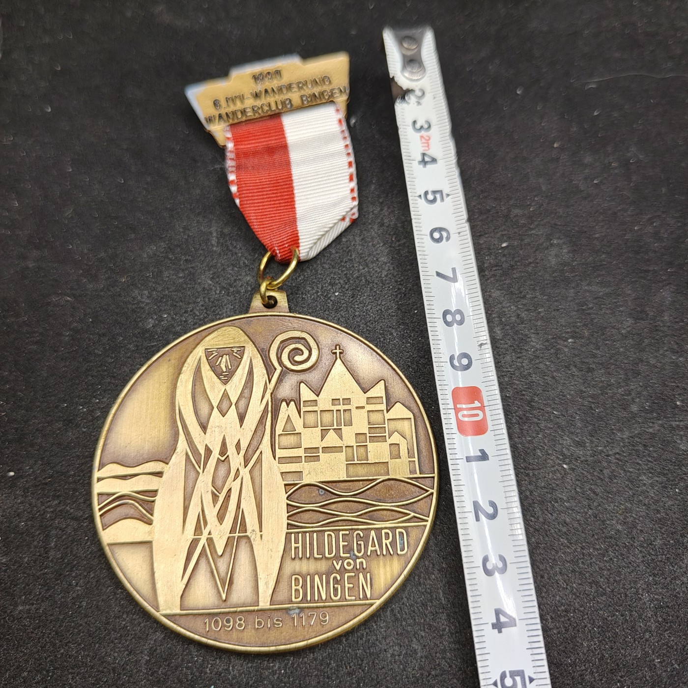 全场0元起拍 第111期 咸鱼国勋章拍卖专场 11月26日（周日）下午6：00开始 西德纪念章