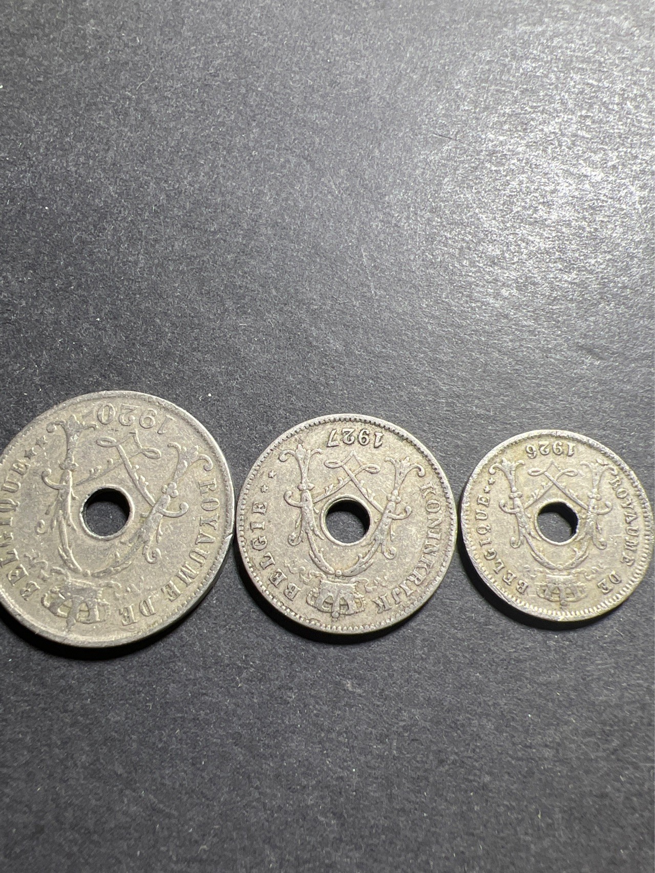 【8个洞收藏】第30场★ 0起1加★硬币专场 新规则实施  比利时硬币3枚一套 圆孔铜镍币5-10-25分