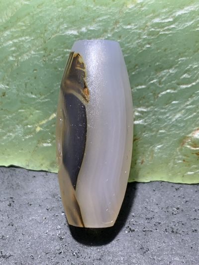 精美亚光高玉化巴西玛瑙手工俏色巧雕埃及法老桶珠一个 精美亚光高玉化巴西玛瑙手工俏色巧雕埃及法老桶珠一个