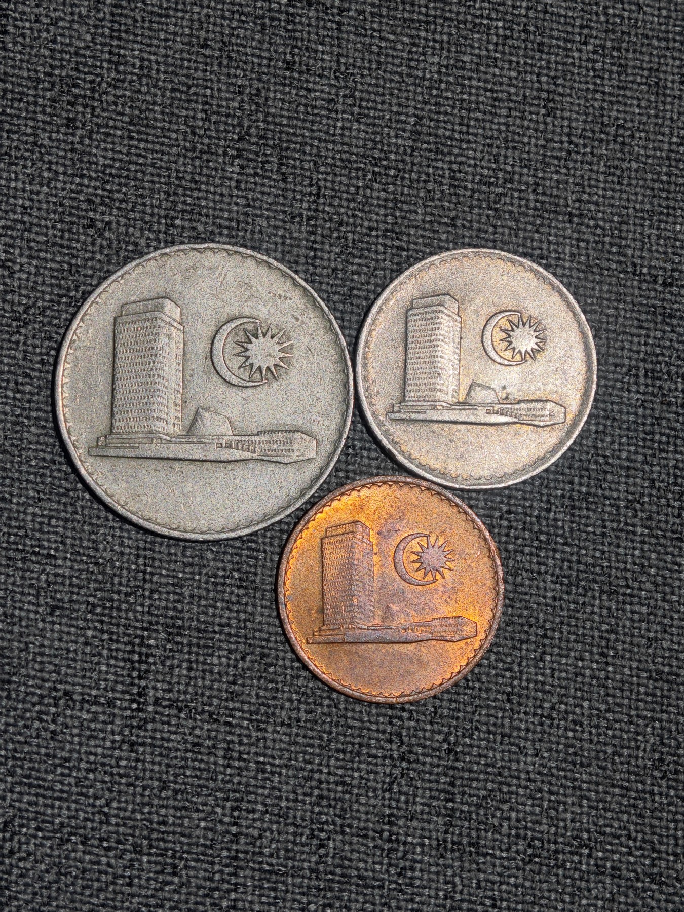 外国硬币收藏店第2期 马来西亚议会大楼20、10、1仙3枚