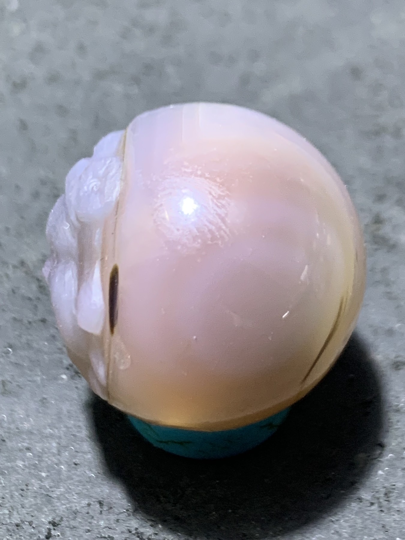 精美亚光高玉化紫罗兰巴西玛瑙手工俏色巧雕财神爷随形圆珠一个！