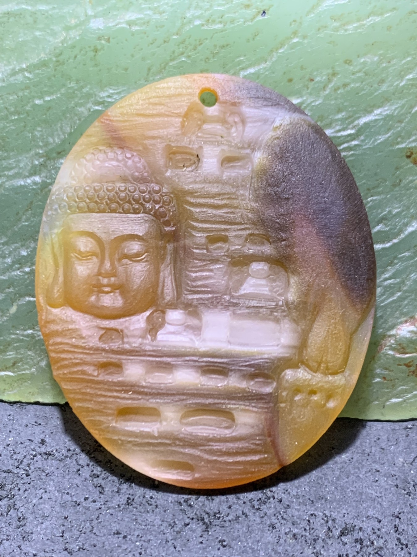 精美天然亚光高玉化糖料巴西玛瑙手工俏色巧雕一心向佛吊坠一个
