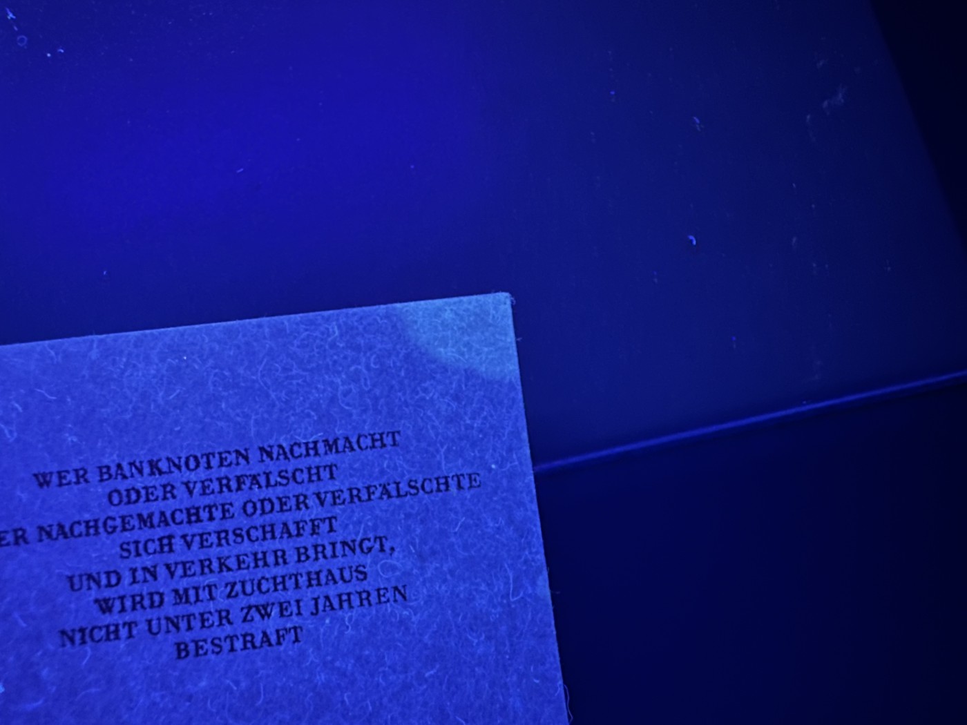 《外钞收藏家》第三百三十一期 1960年德国500马克 大副 AU品相 有折 一个角荧光有癍