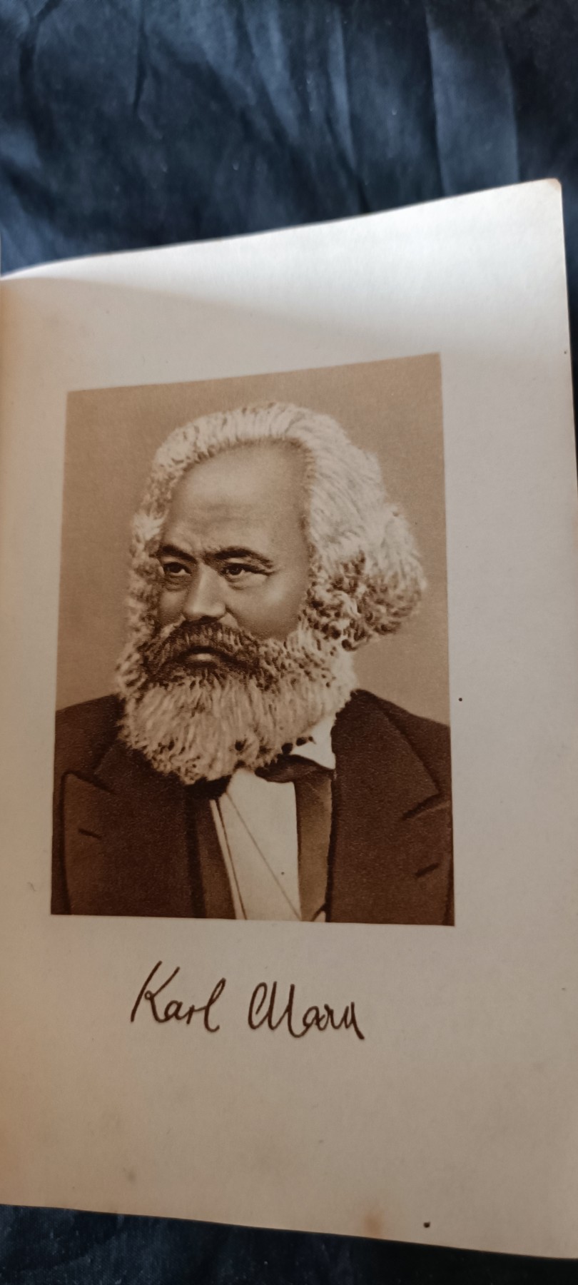 杂项拍卖，满百包邮，可以寄存！ 马列著作红宝书，大厚本（发给当时营以下干部职工）