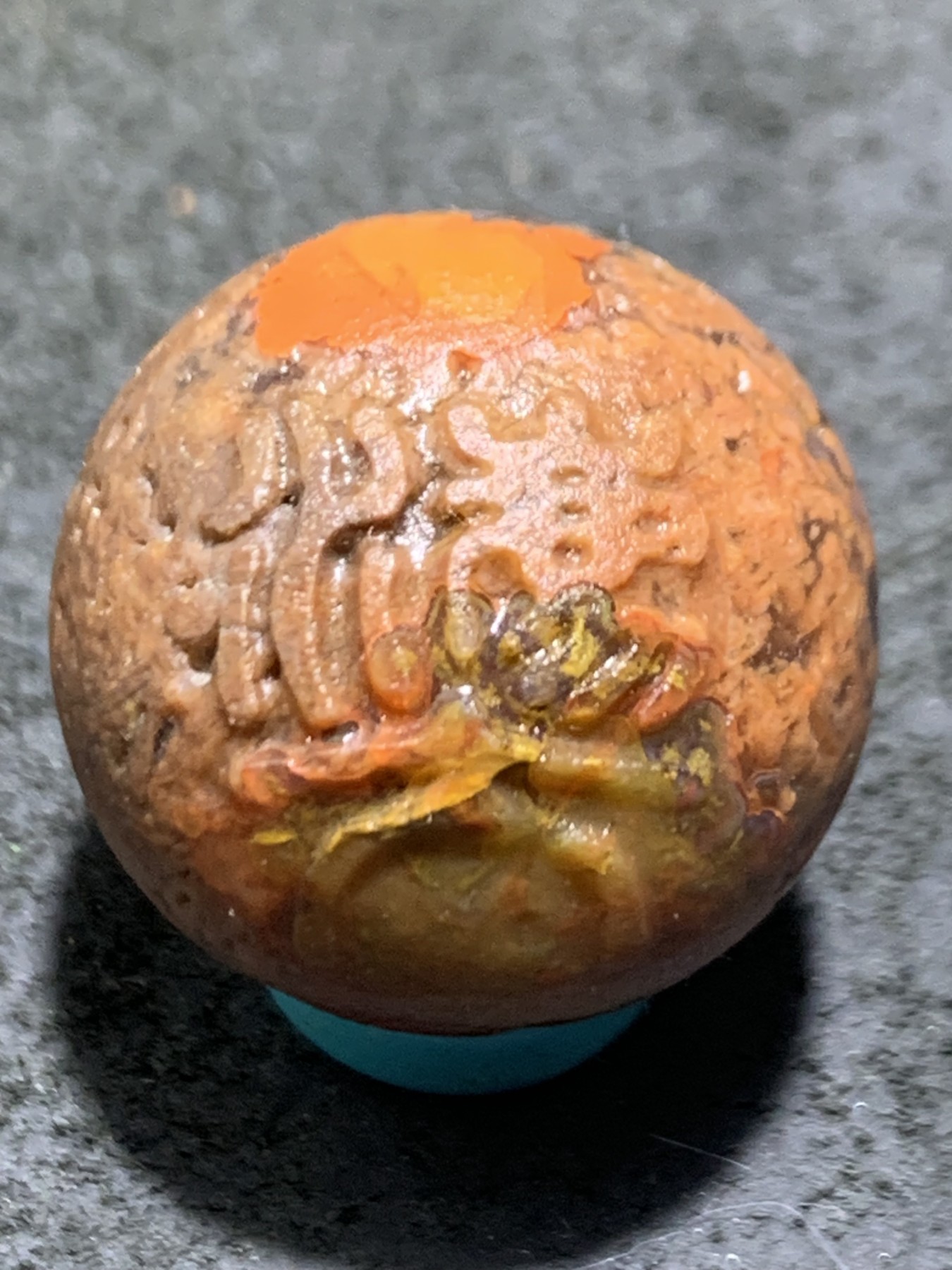 精美亚光冰飘风化纹战国红玛瑙手工雕刻2.0珠一颗！