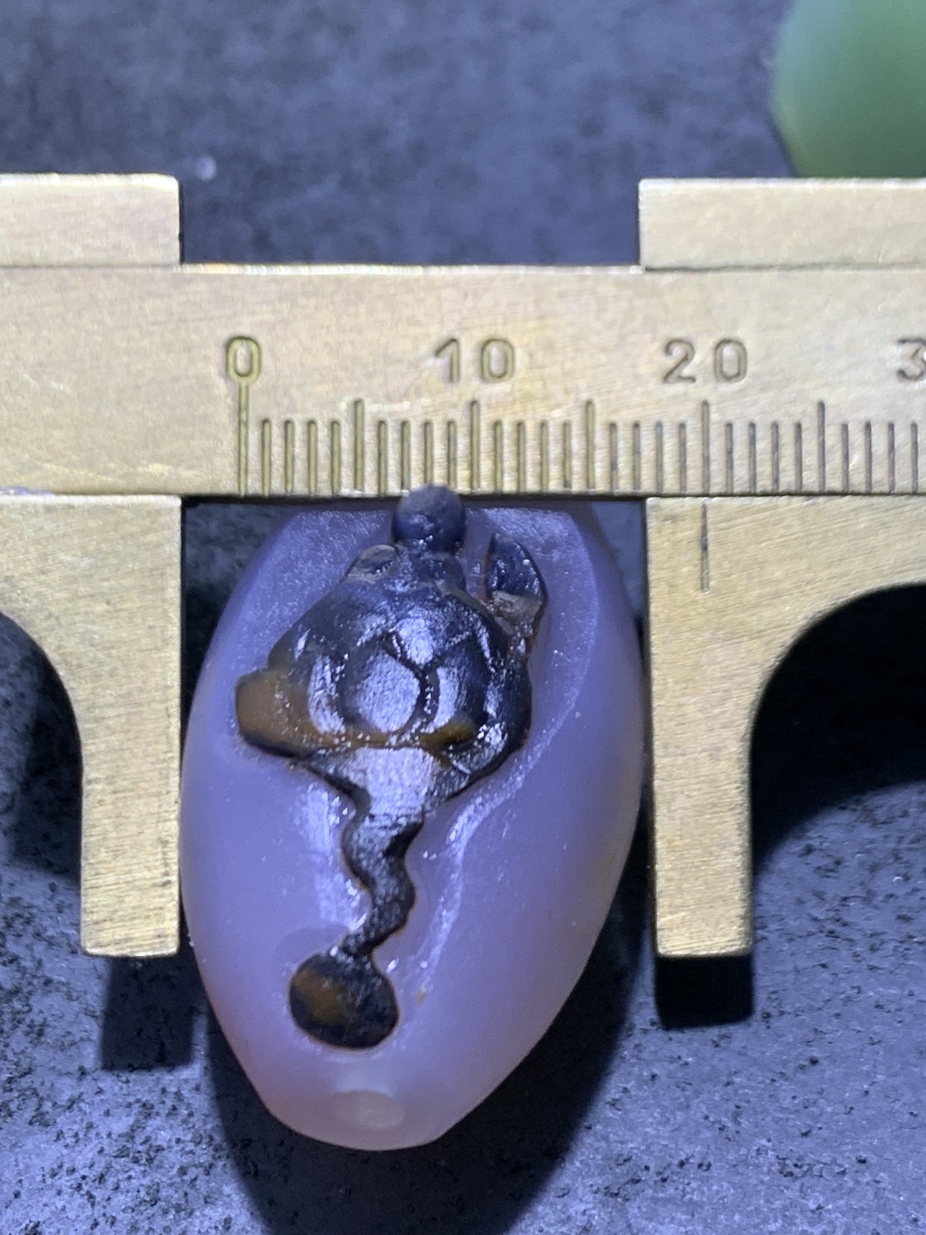 精美亚光高玉化巴西玛瑙手工俏色巧雕花开见佛大桶珠一个！