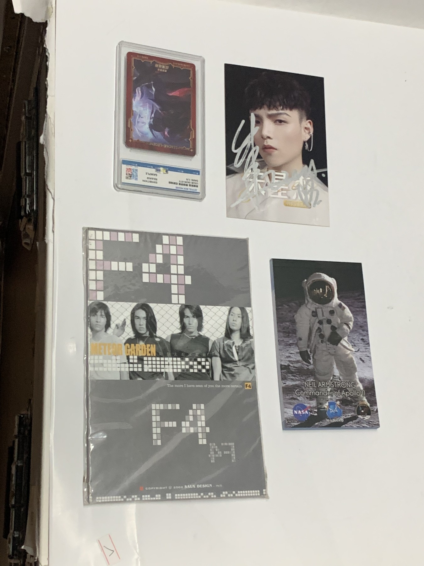 零元拍：朱星杰 亲笔签名 宣传卡，拍中就送DID精美记事本，流星花园笔记本，英雄联盟评级卡
