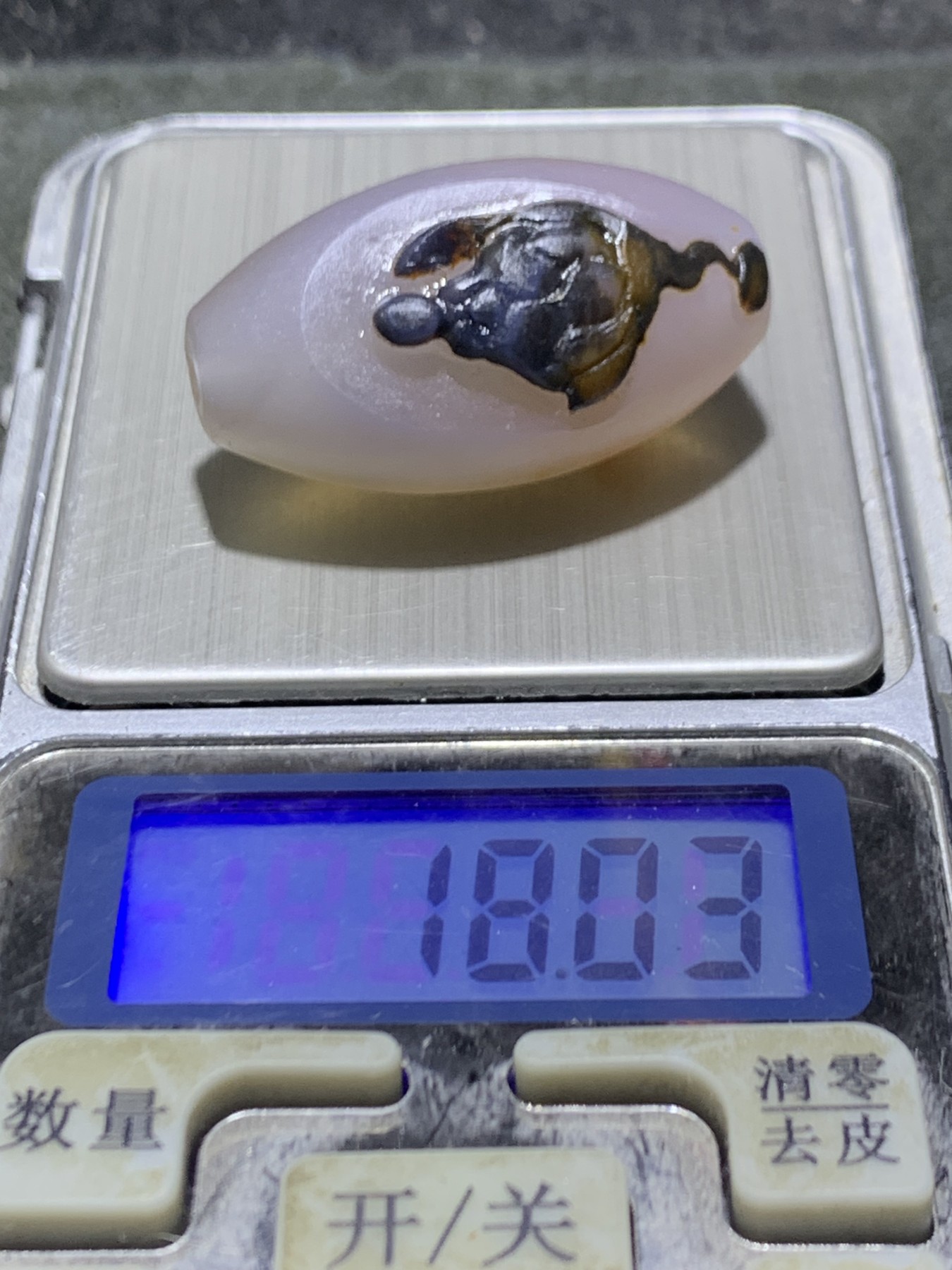 精美亚光高玉化巴西玛瑙手工俏色巧雕花开见佛大桶珠一个！