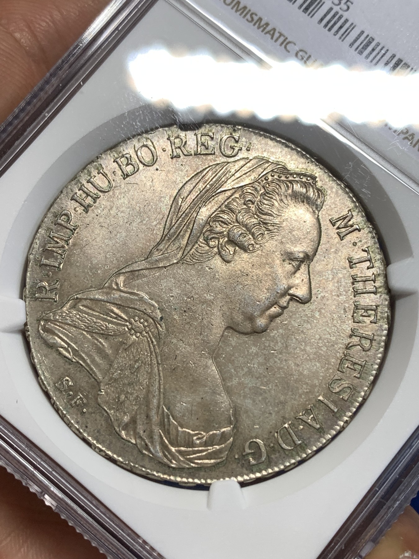 《竞宝斋》第218场-周日，周一 2场 (全场包邮) NGC-MS64 1780年奥地利大奶妈1泰勒银币，后铸，淡黄色包浆十分精美。