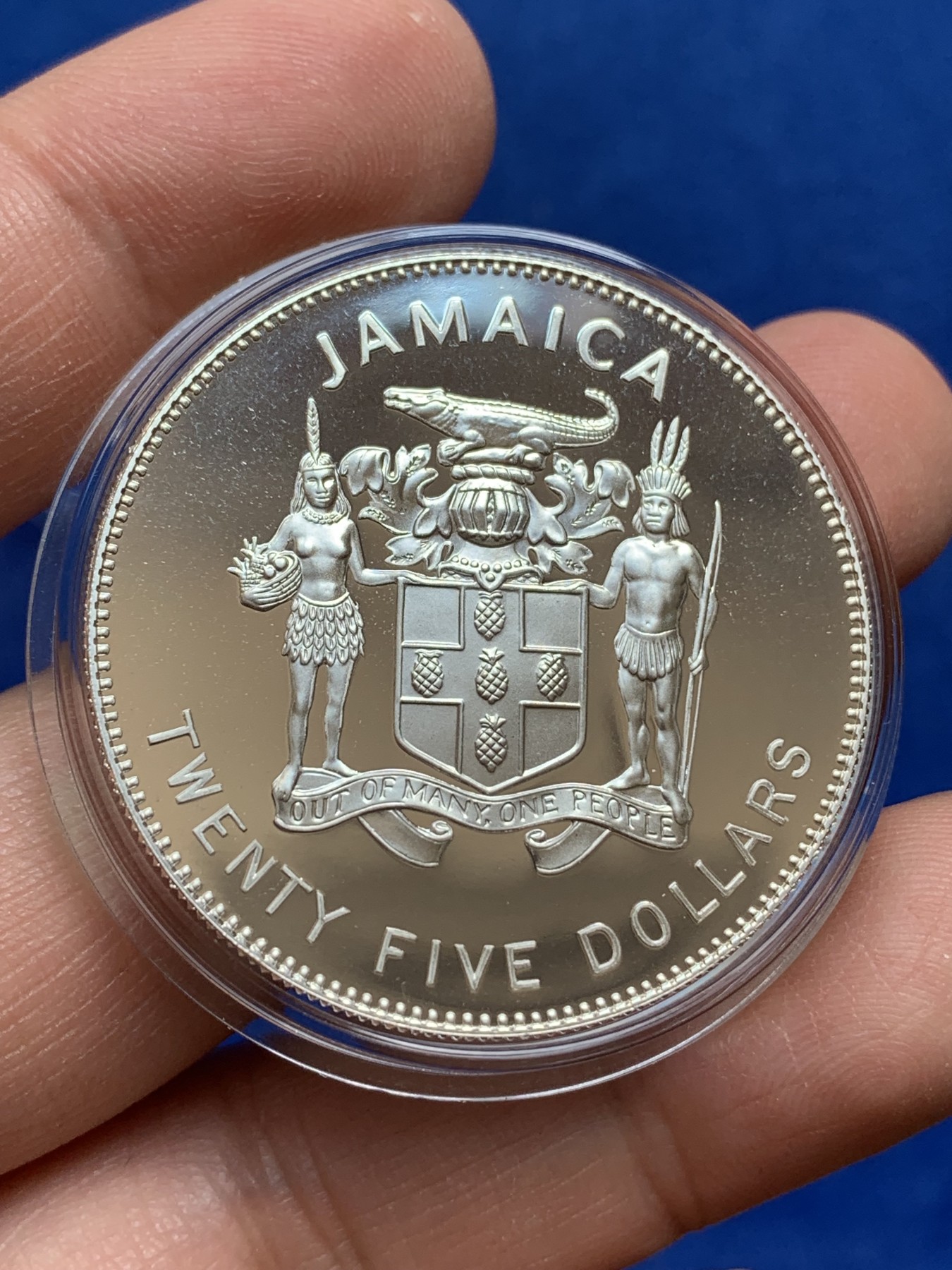 《竞宝斋》第218场-周日，周一 2场 (全场包邮) 牙买加1995年纪念联合国成立 50周年25美元银币  925银 28.28克  38.61毫米