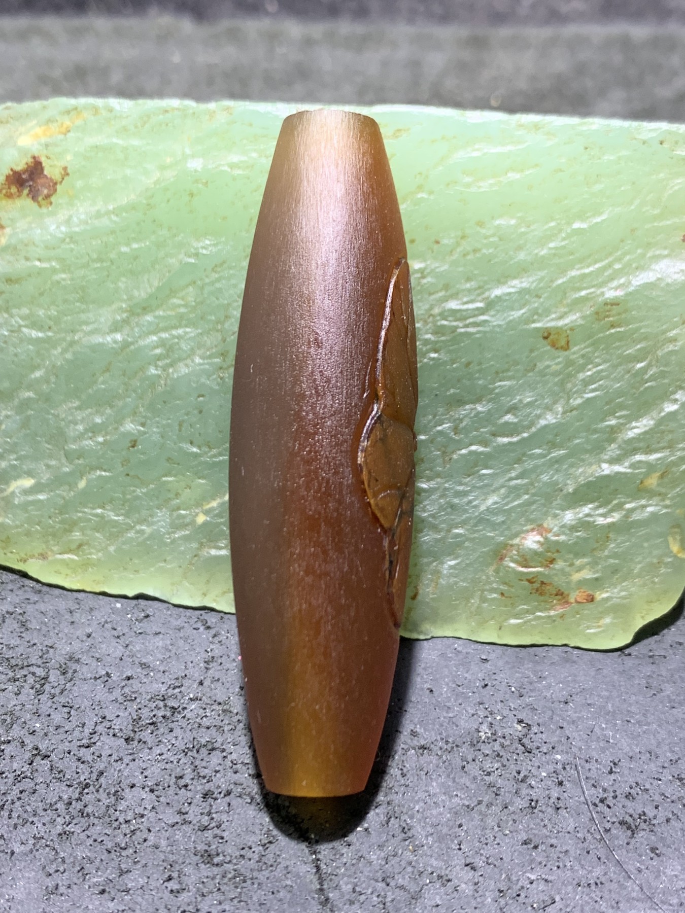 精美亚光高玉化糖料巴西玛瑙手工俏色巧雕荷花大桶珠一个！