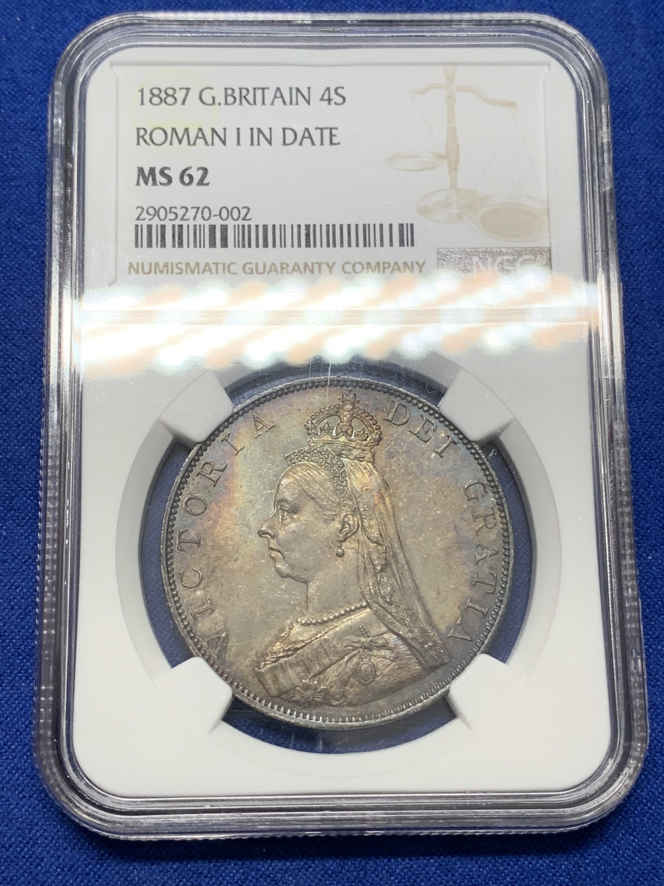 《竞宝斋》第218场-周日，周一 2场 (全场包邮) NGC MS62 1887年 英国维多利亚女王 高冠双弗洛林银币 罗马体版 镜面底板 酱彩包浆 无敌状态