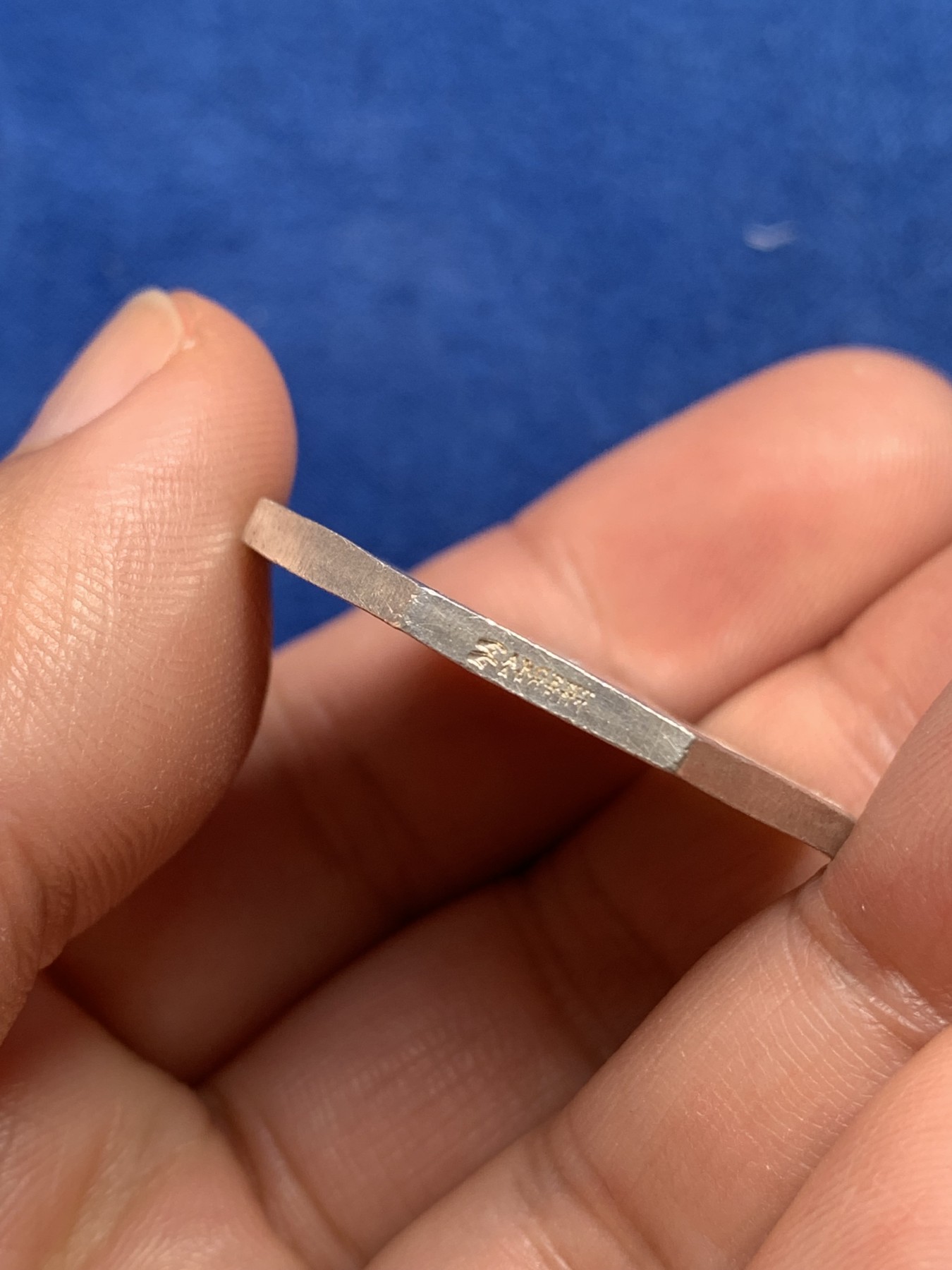 《竞宝斋》第218场-周日，周一 2场 (全场包邮) 法国1845-1860路易十八火灾保险银质八角代币 对角33mm 13.9g unc 边铭复打 手指A