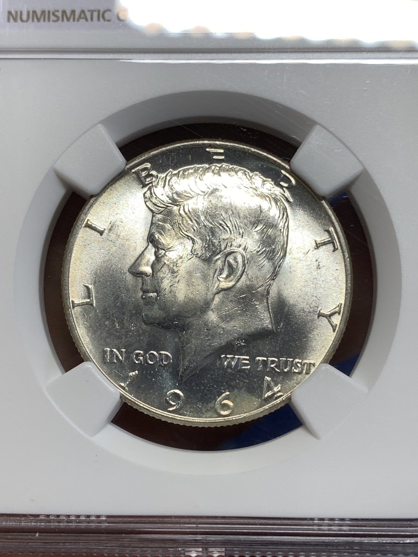 《竞宝斋》第218场-周日，周一 2场 (全场包邮) NGC-MS64 1964美国肯尼迪50美分银币，900高银版， 62，63常见，64分不常见。